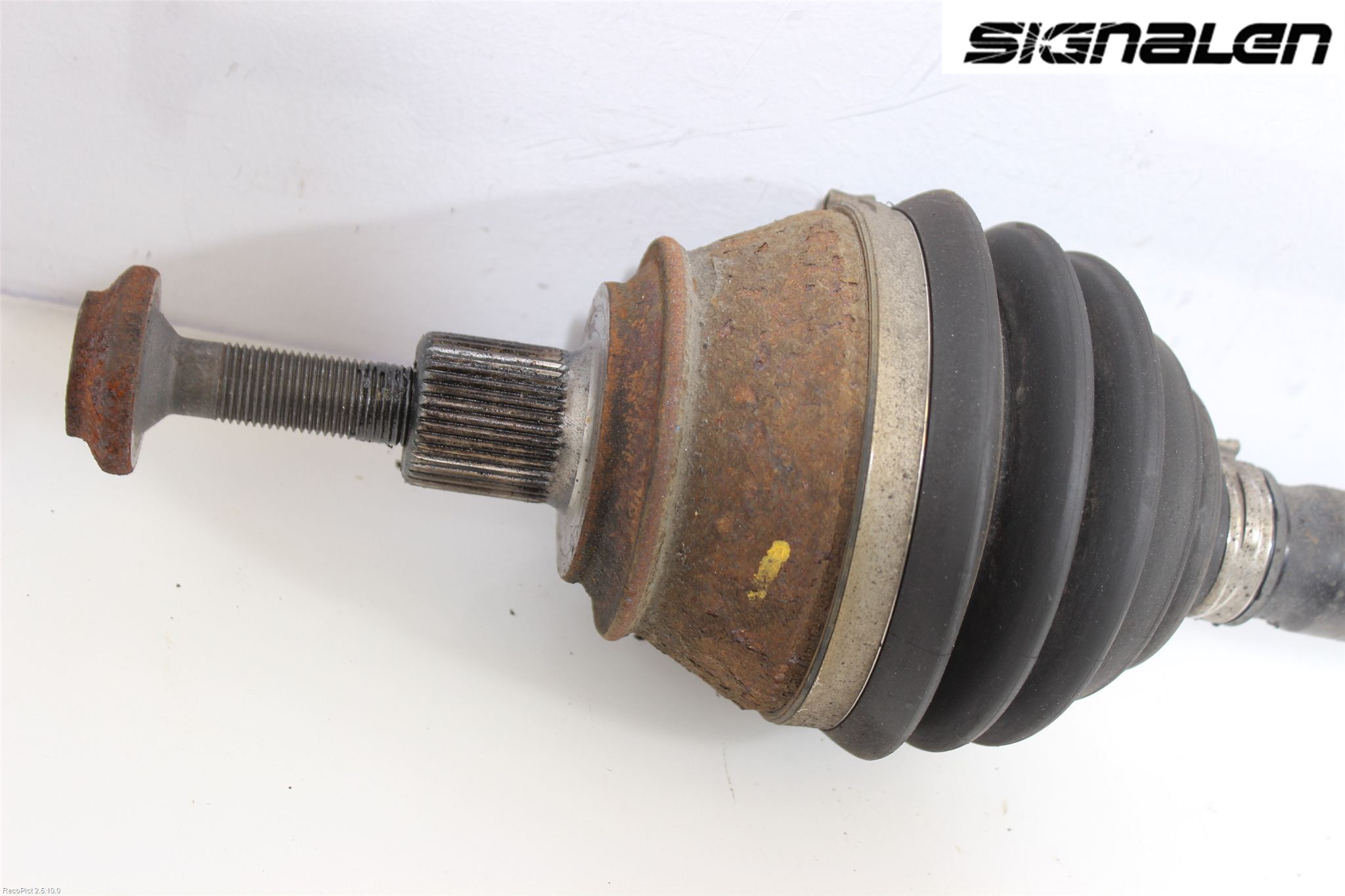 Audi A6/S6     05-11 Drivaxel Fram Höger