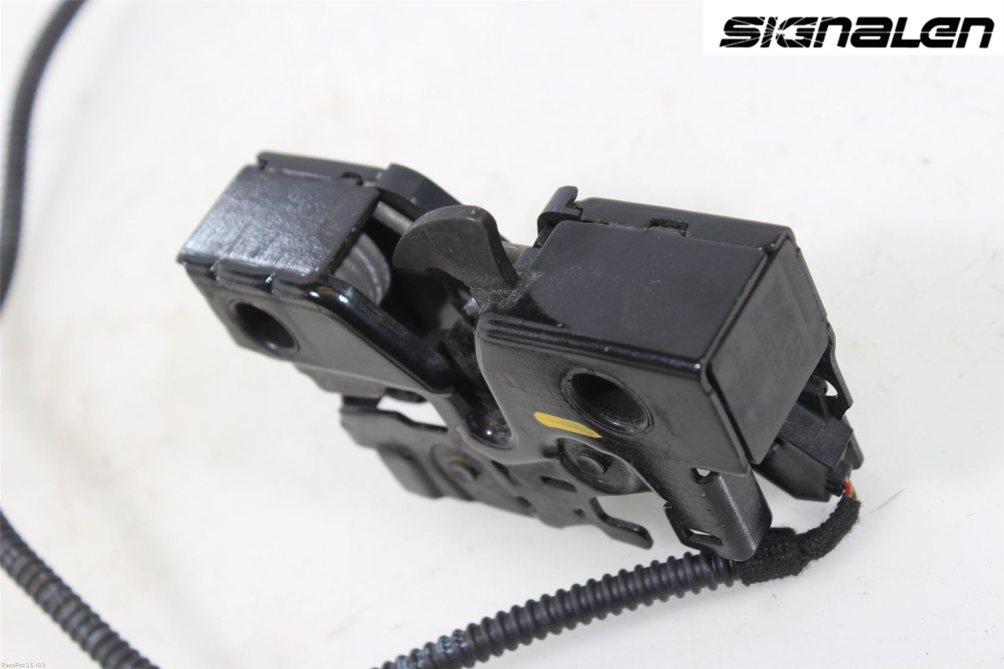 Volkswagen VW GOLF / E-GOLF VII 13-20 Huvlås