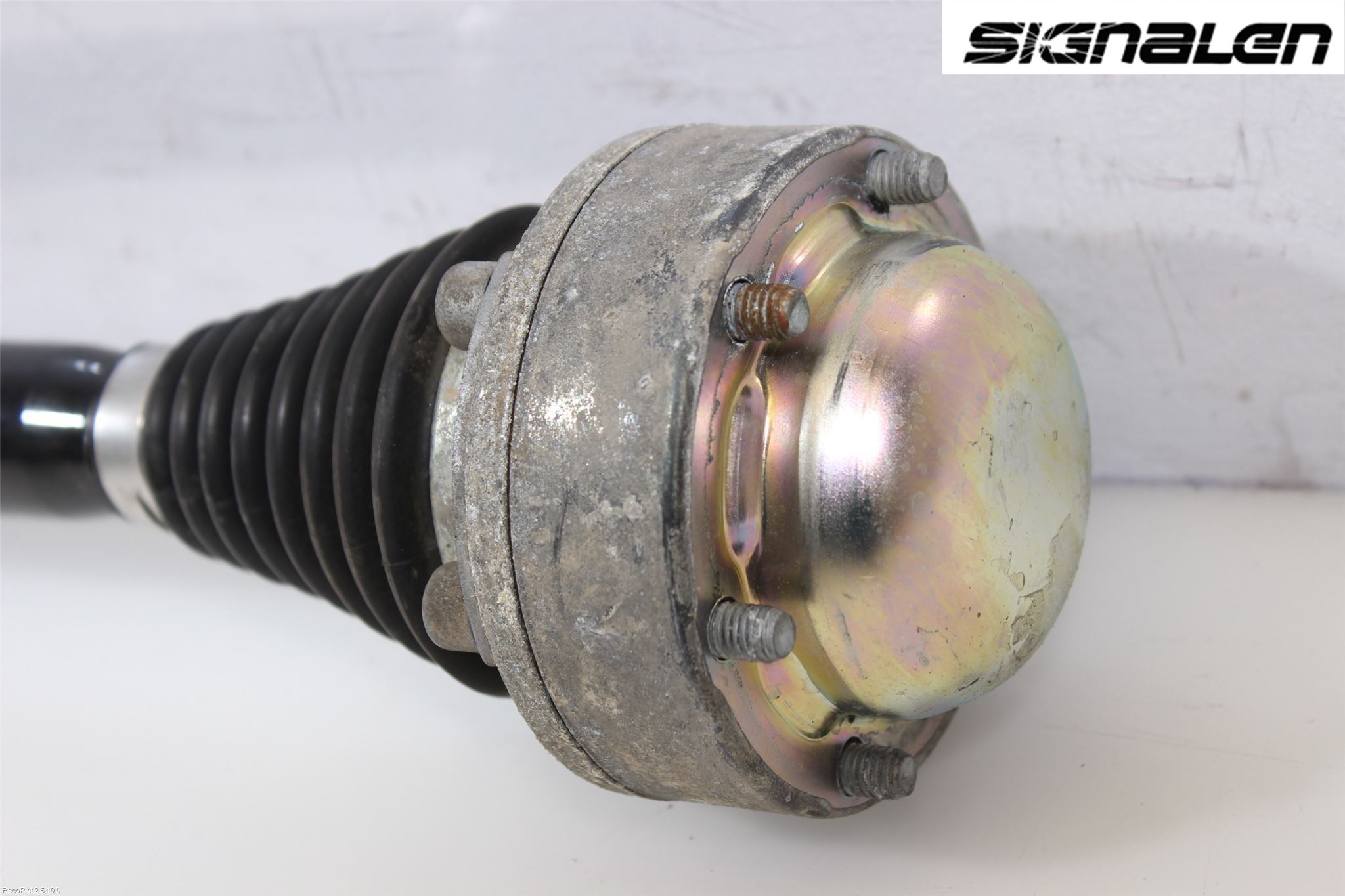 Audi A4/S4 B9 16-19 Drivaxel Bak Höger