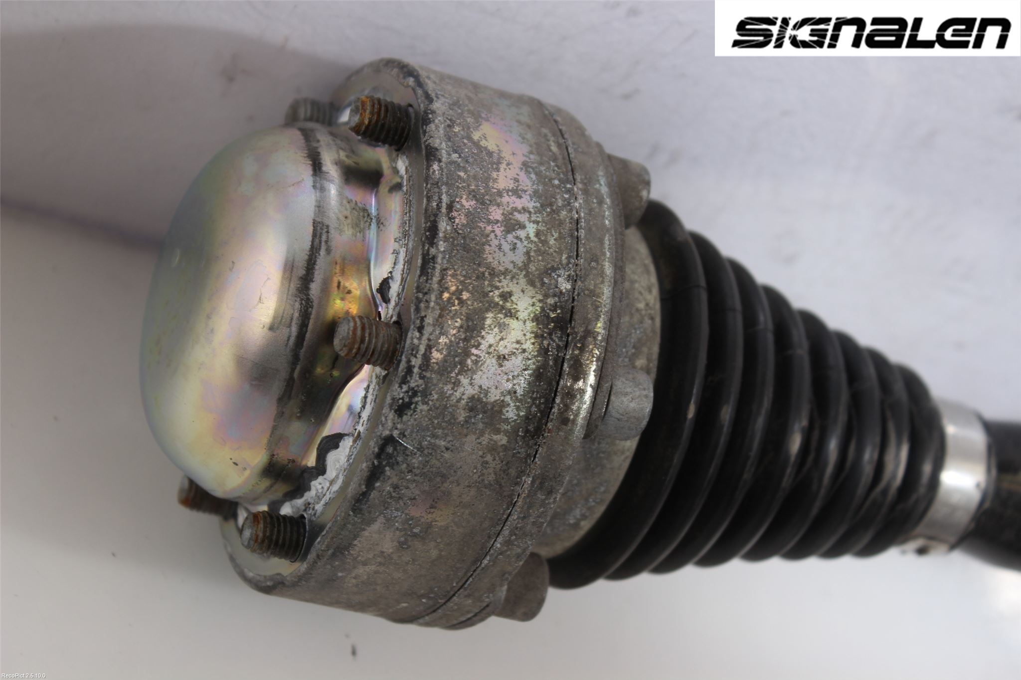 Audi A4/S4 B9 16-19 Drivaxel Bak Vänster