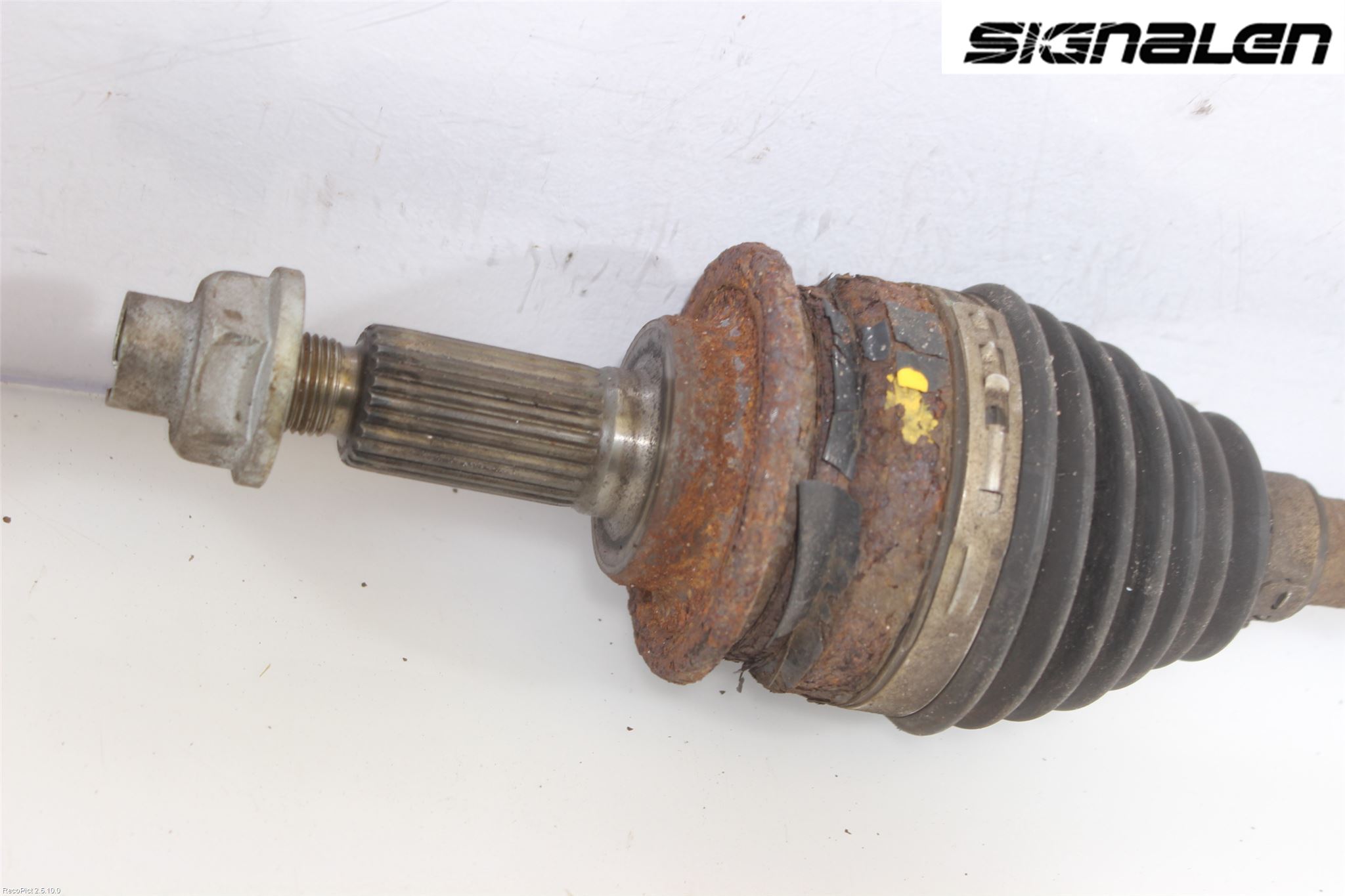 Suzuki SWIFT 11-16 Drivaxel Fram Vänster