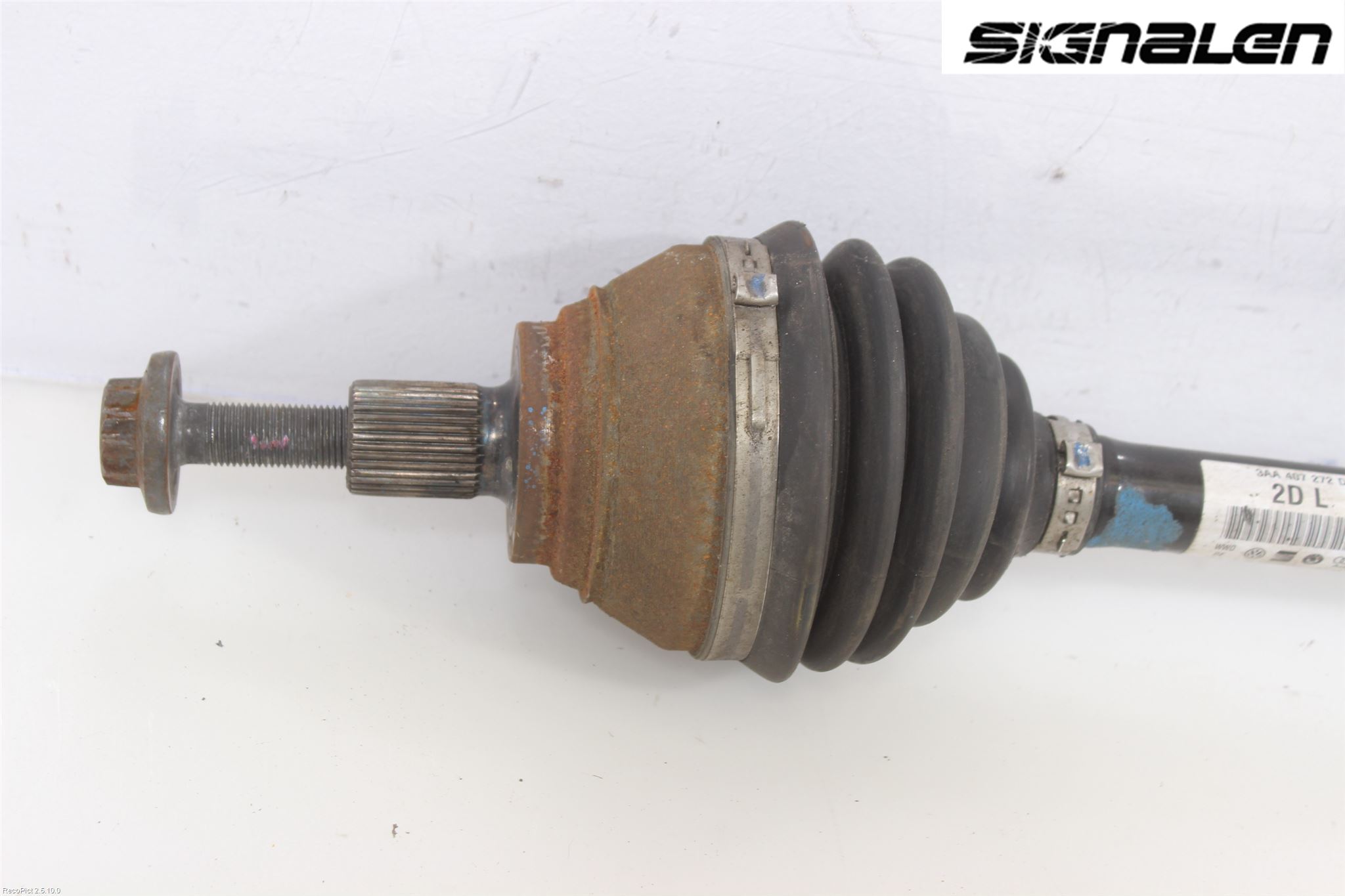 Volkswagen VW PASSAT 15-19 Drivaxel Fram Höger
