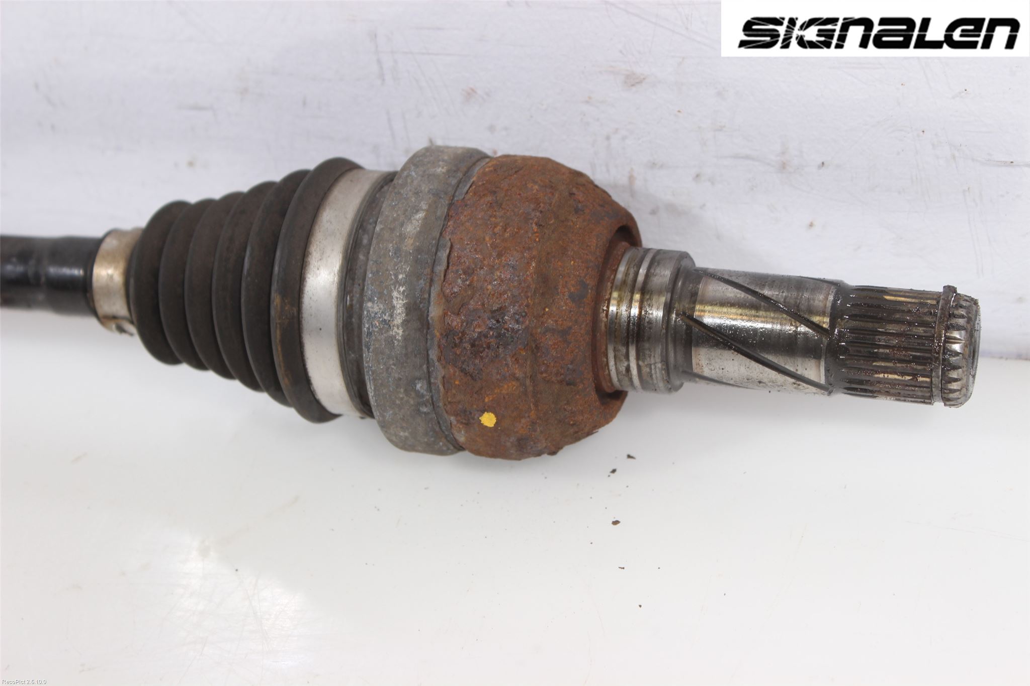 Volvo XC70 05-07 Drivaxel Bak Höger