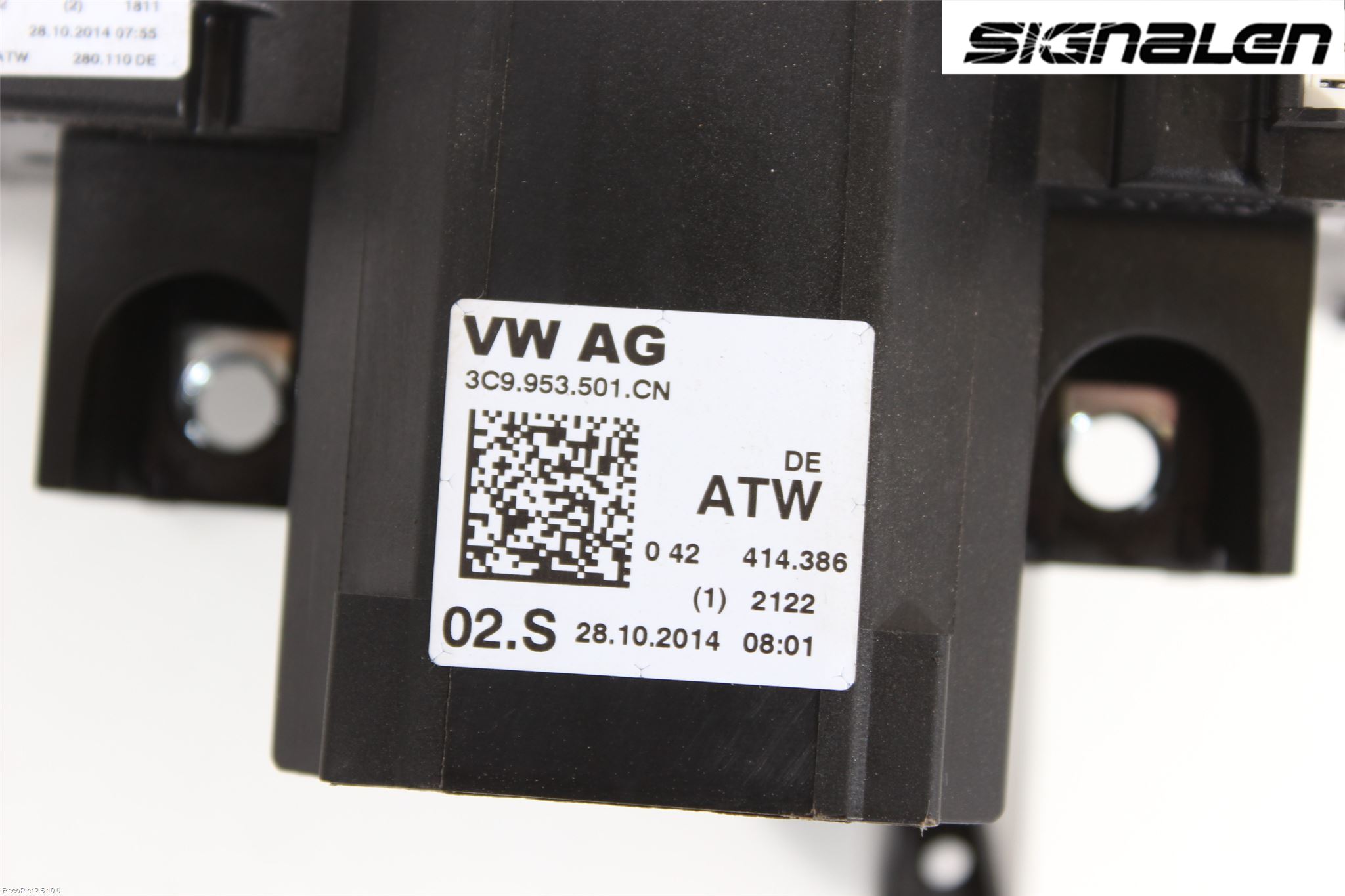 Volkswagen VW PASSAT 15-19 Spakcentral