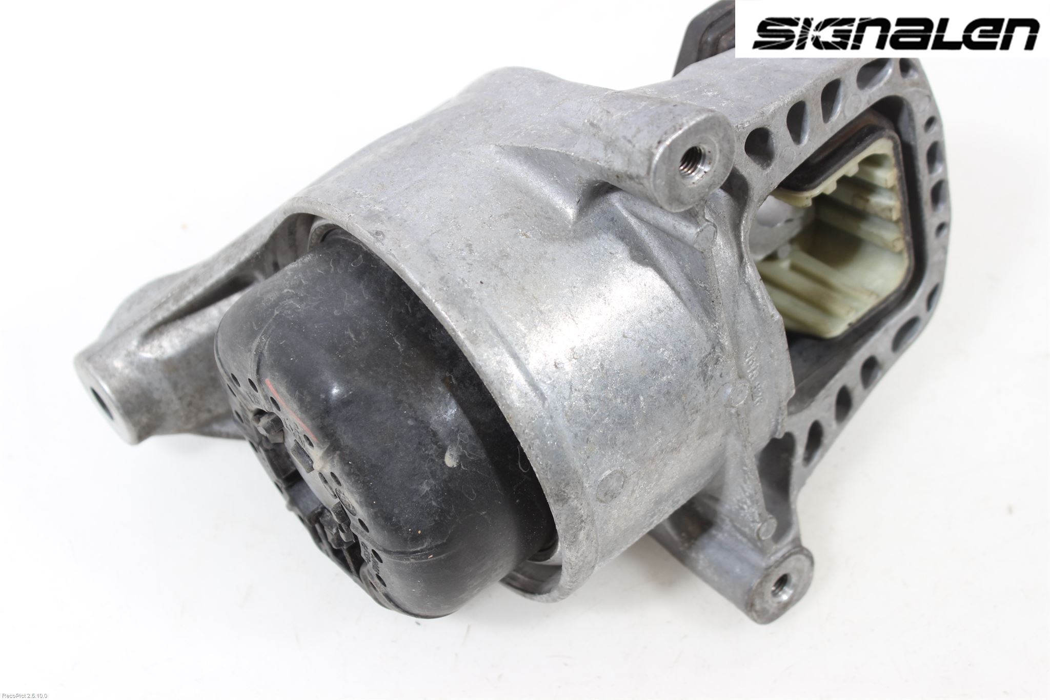 Audi A4/S4 B9 16-19 Motorkudde