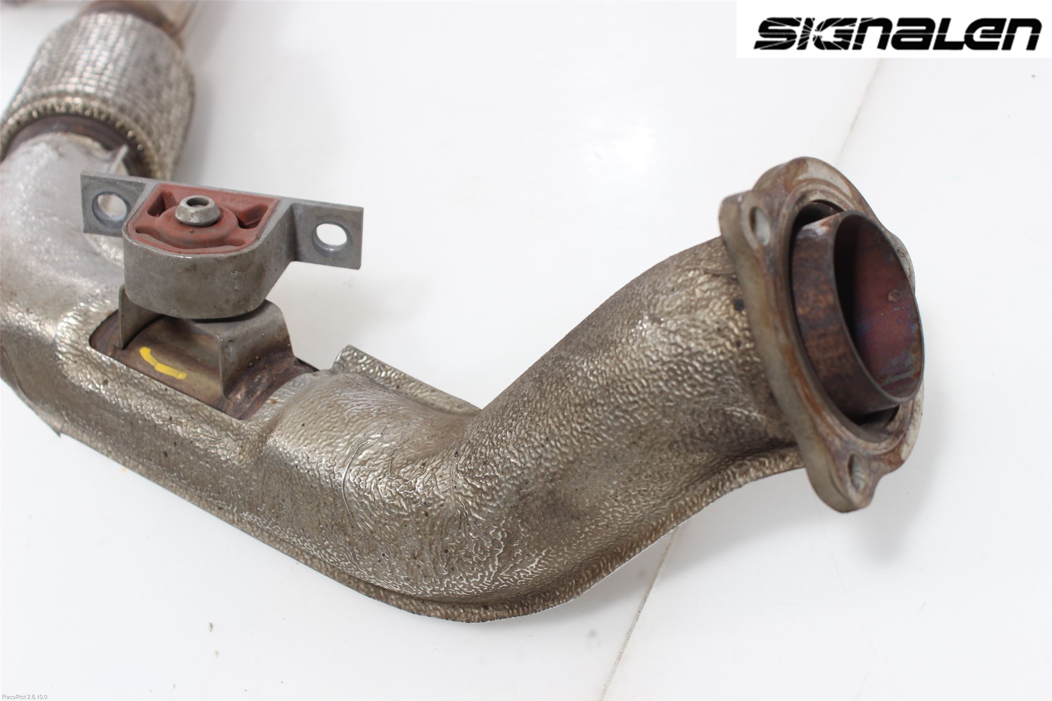 Audi A4/S4 B9 16-19 Avgas Främre Rör