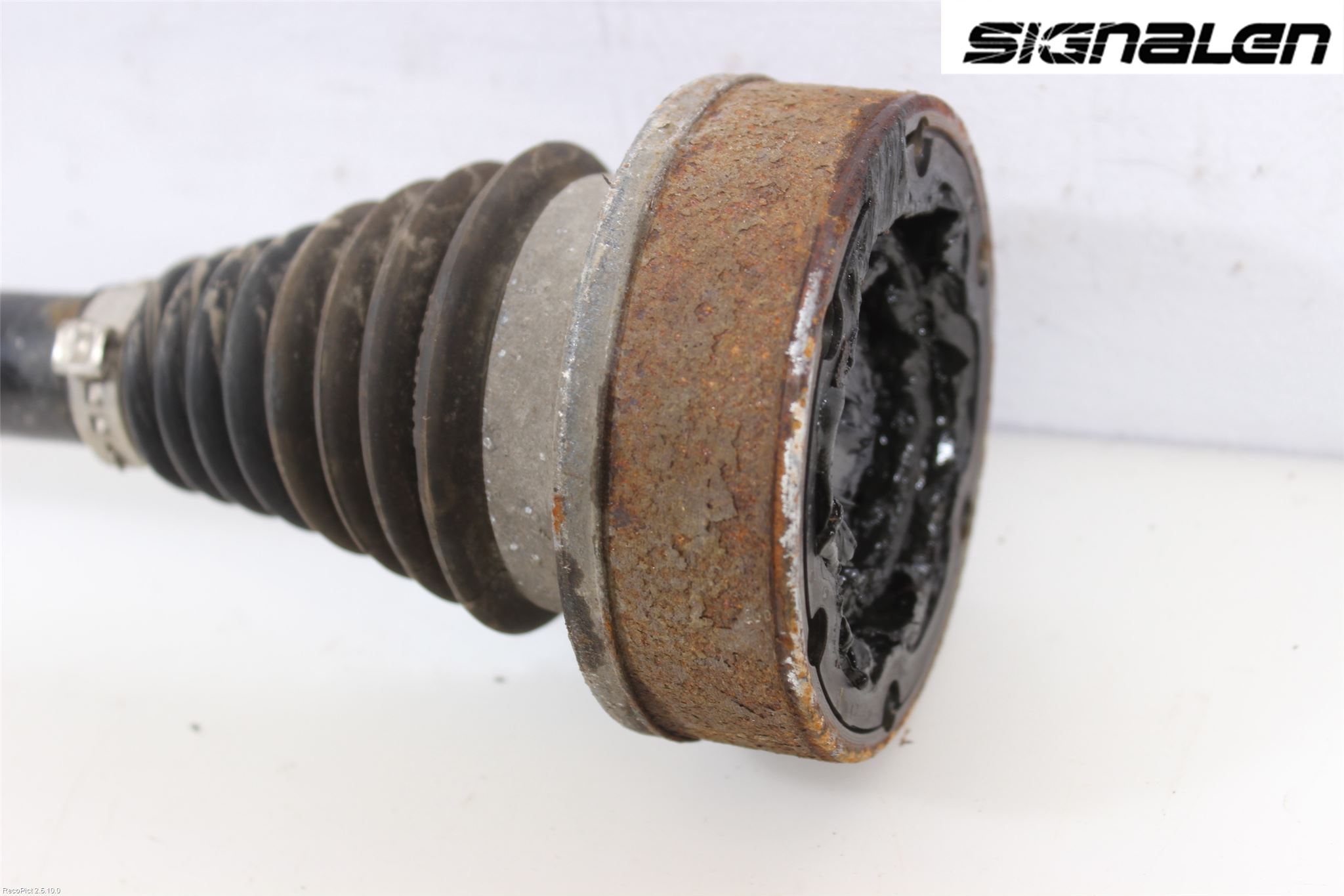 Volkswagen VW TIGUAN 07-16 Drivaxel Bak Höger