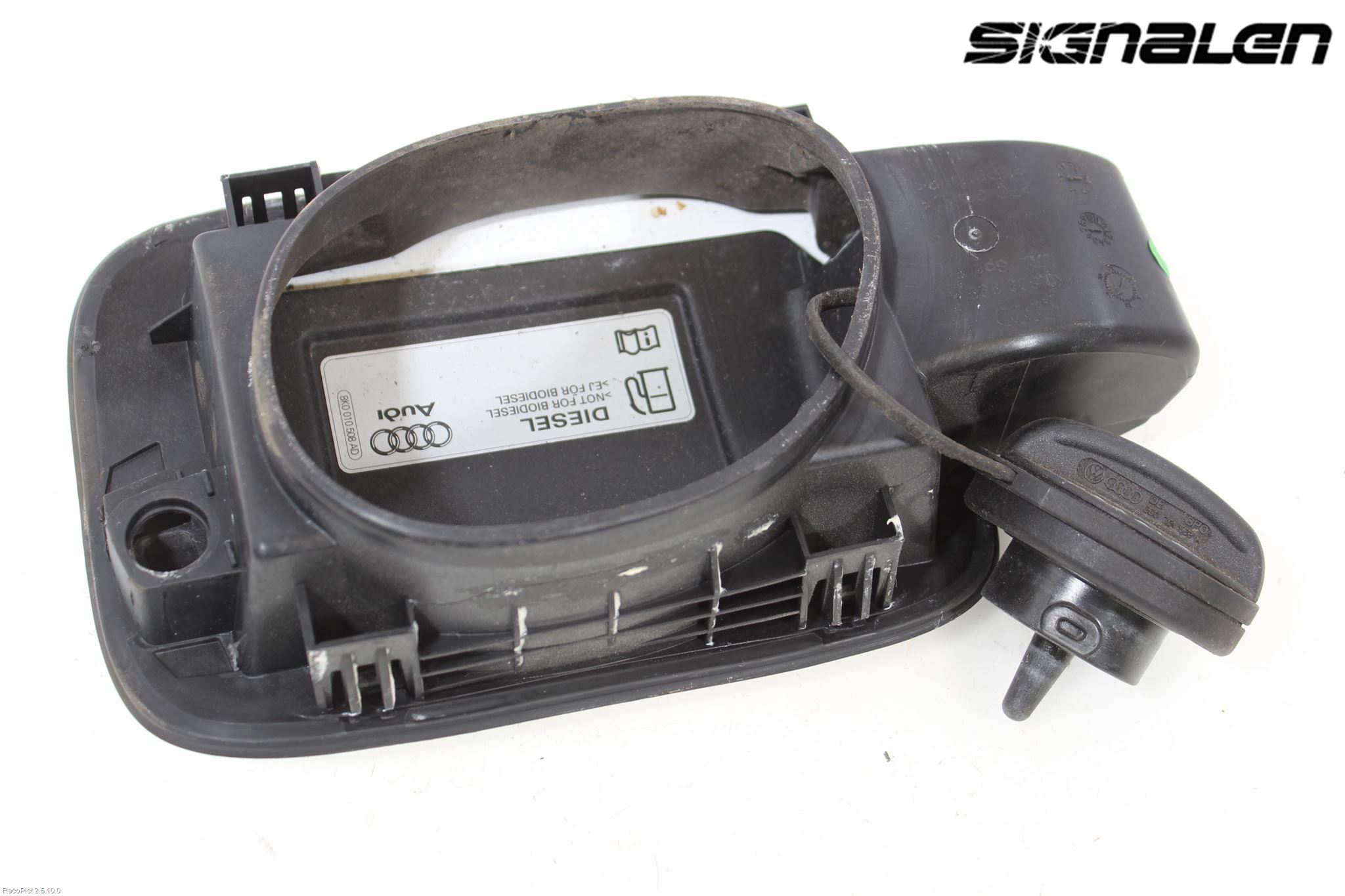 Audi A4 ALLROAD 09-16 Tanklucka