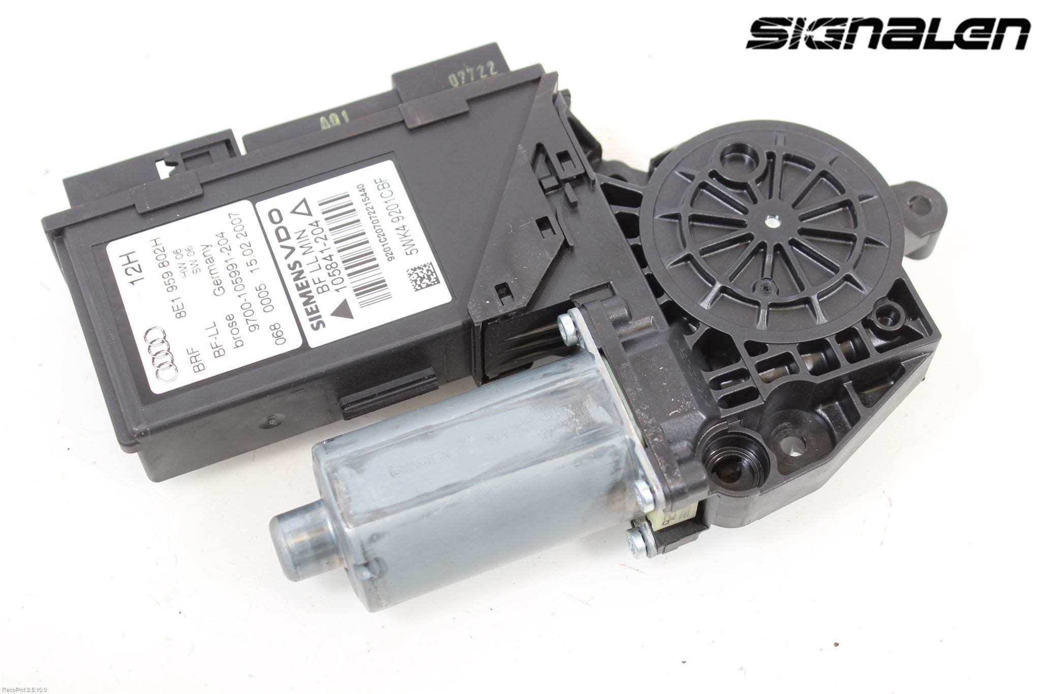 Audi A4/S4 05-07 Fönsterhissmotor