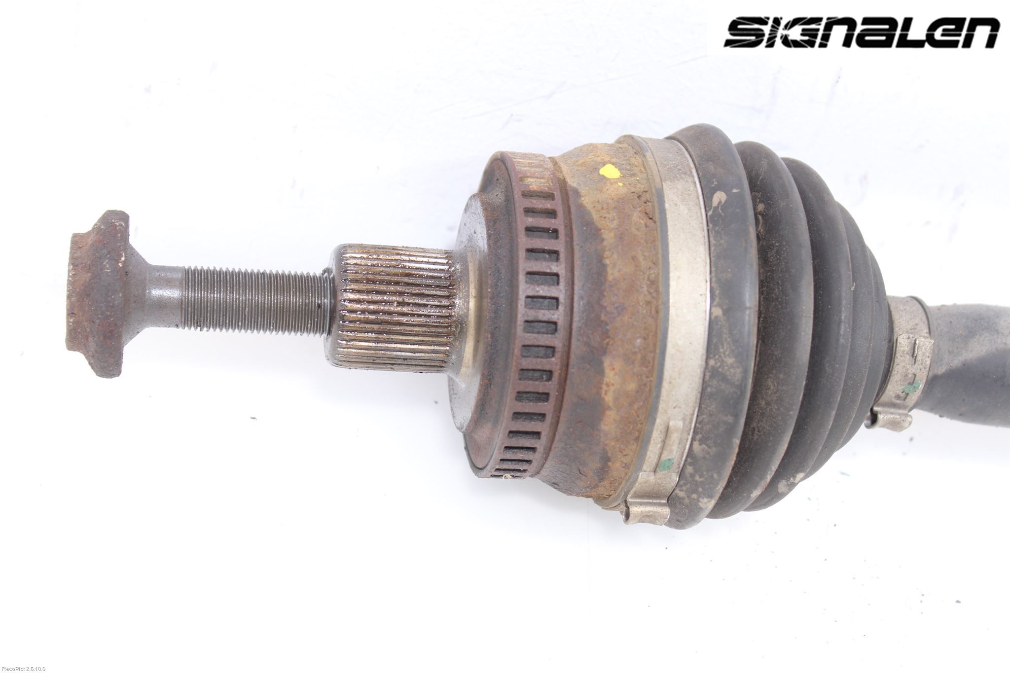 Audi A4/S4 05-07 Drivaxel Fram Höger