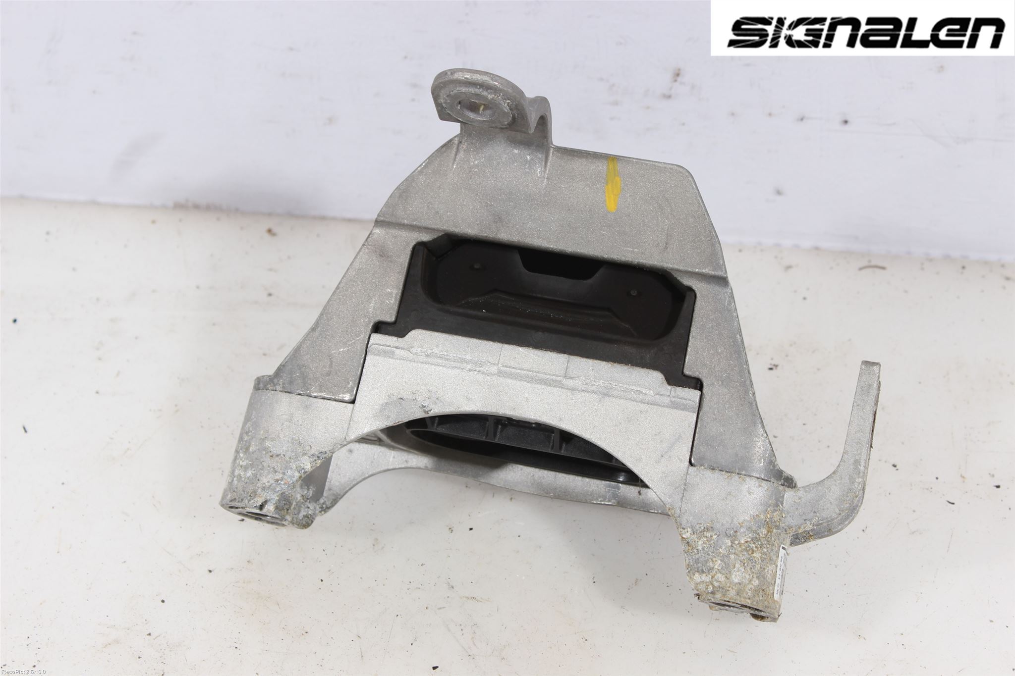 Opel ASTRA J 10-15 Motorkudde