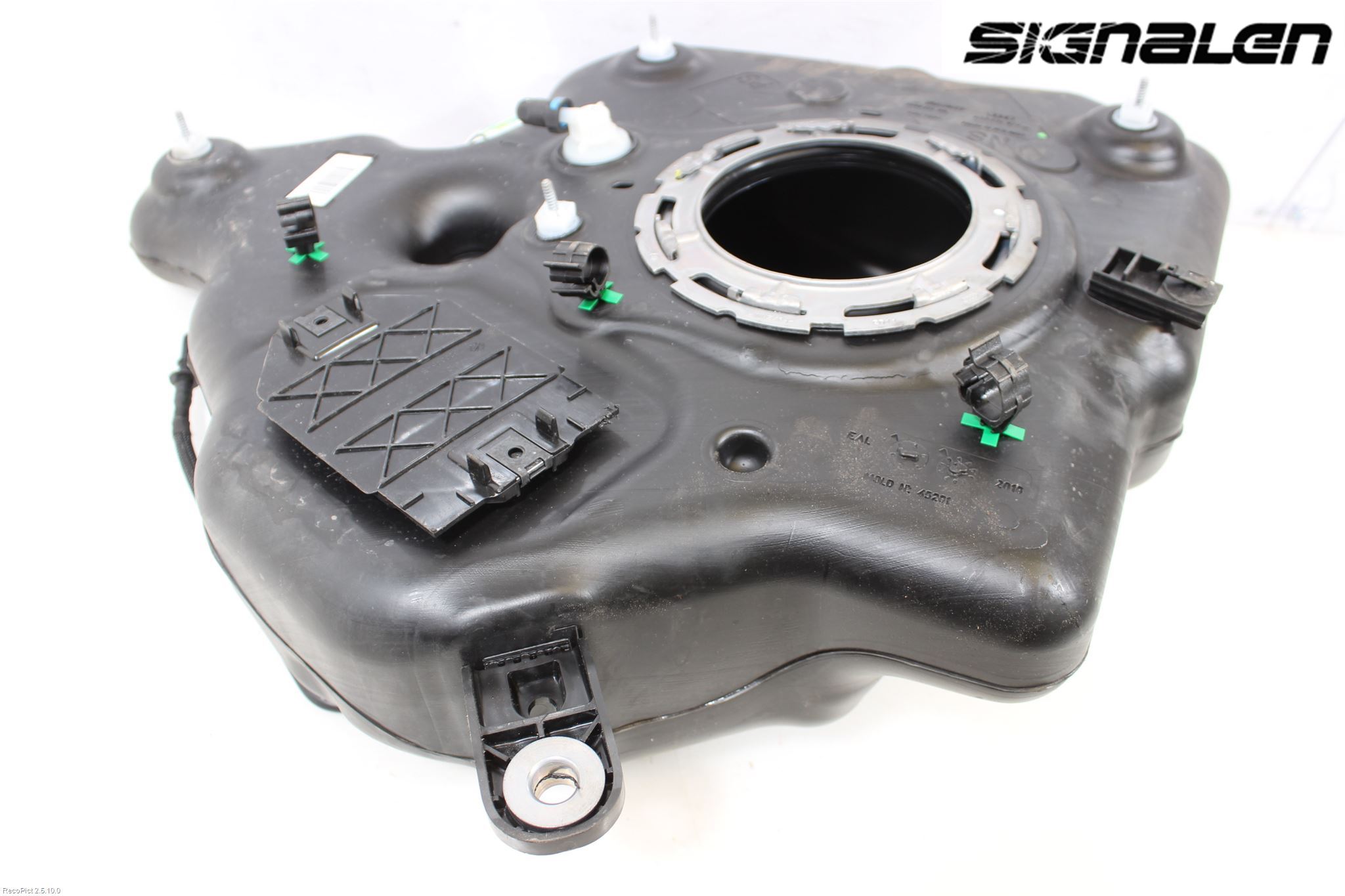 Audi A6/S6 4G 11-18 Bränsletank