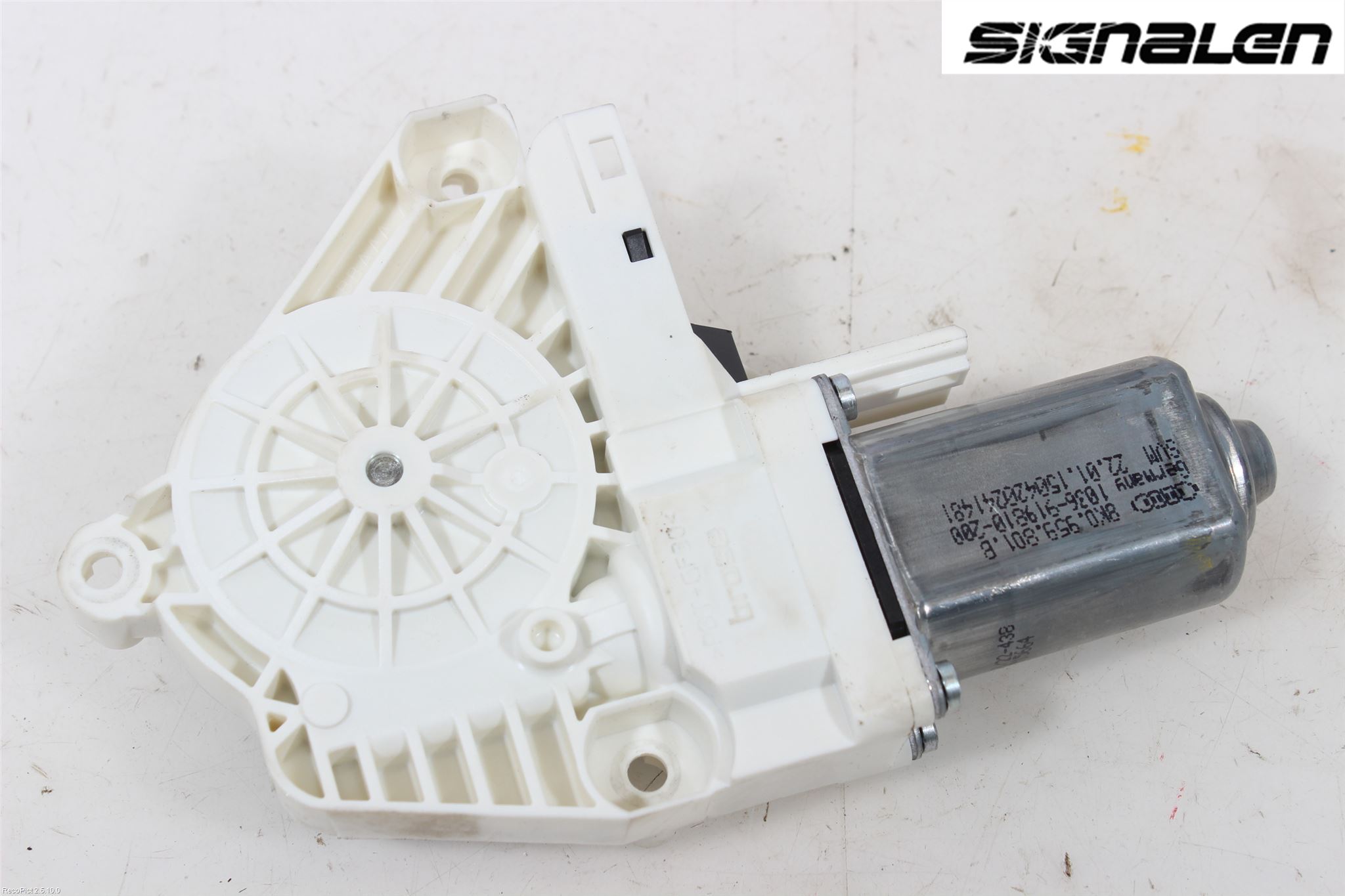 Audi A6 ALLROAD 12-18 Fönsterhissmotor