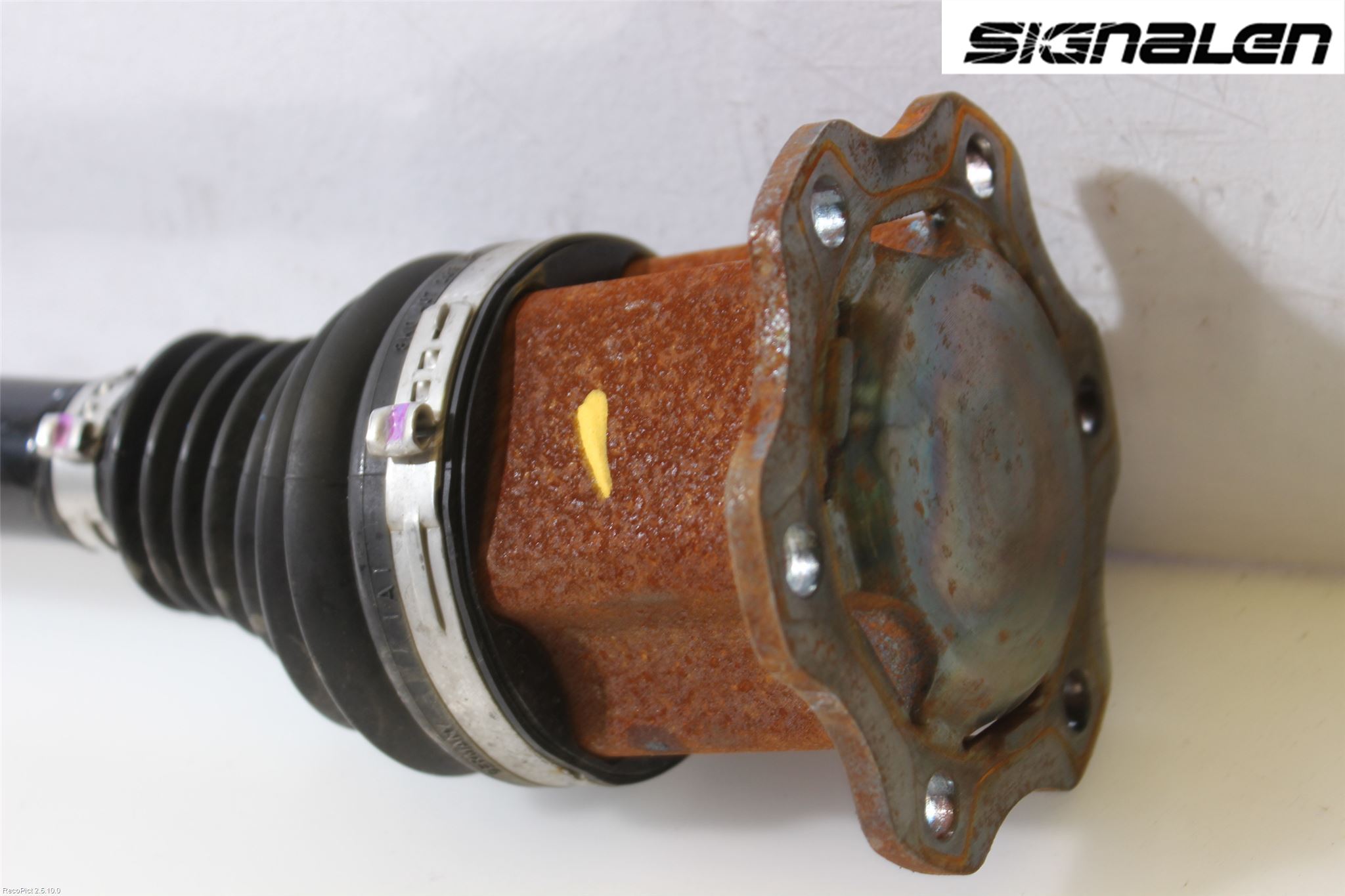 Audi Q5 09-16 Drivaxel Fram Höger