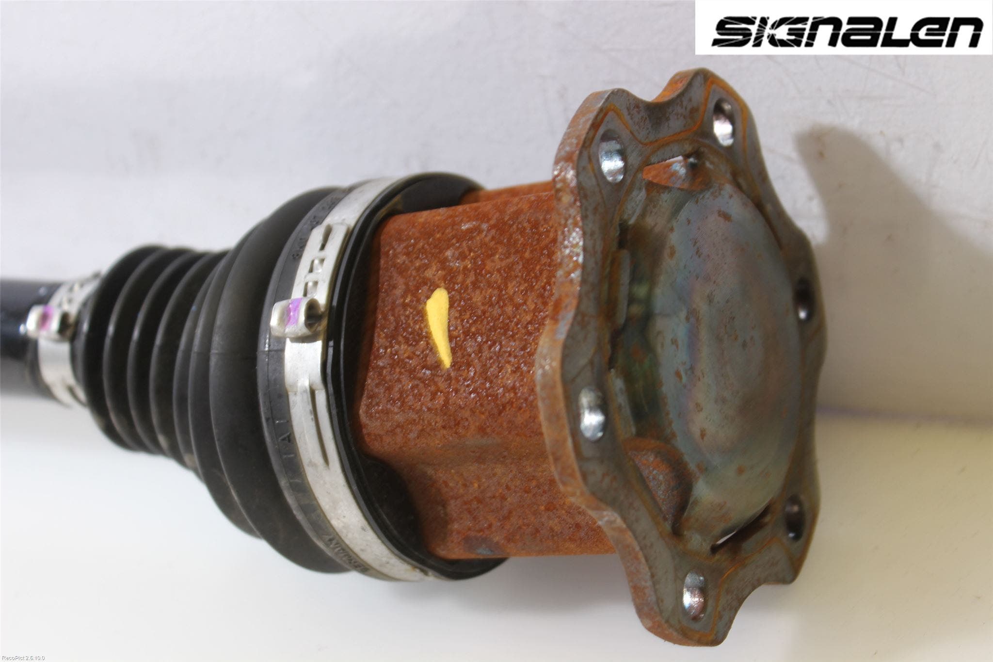 Audi Q5 09-16 Drivaxel Fram Höger