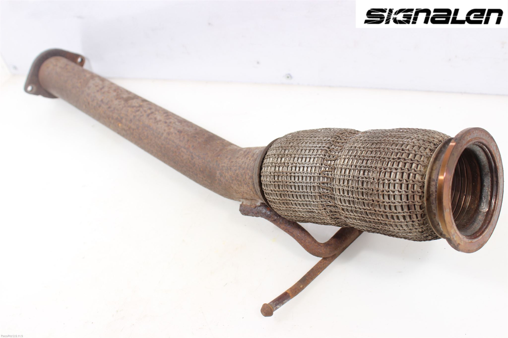 Volvo V70 08-13 Avgas Främre Rör