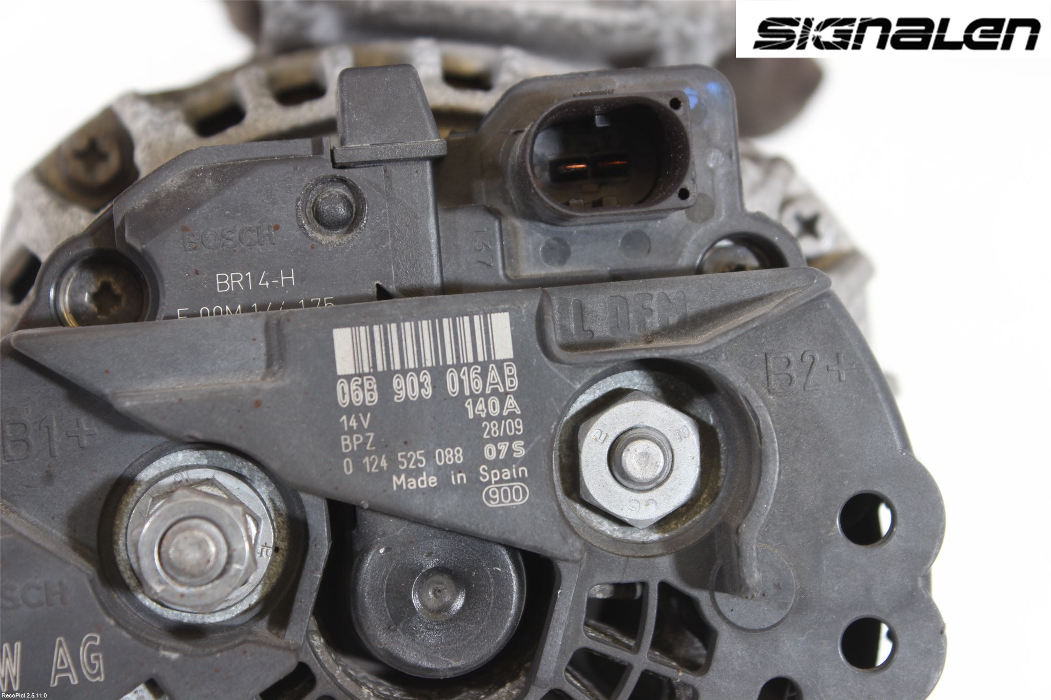 Volkswagen VW GOLF VI 09-13 Generator