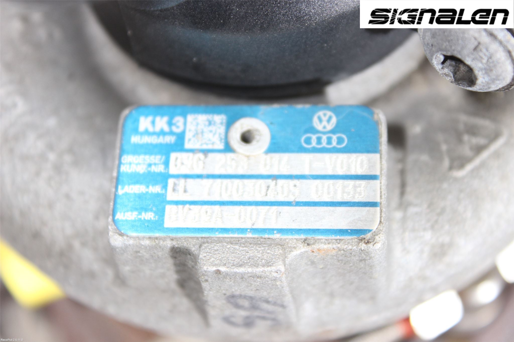 Volkswagen VW CADDY      04-10 Turboaggregat