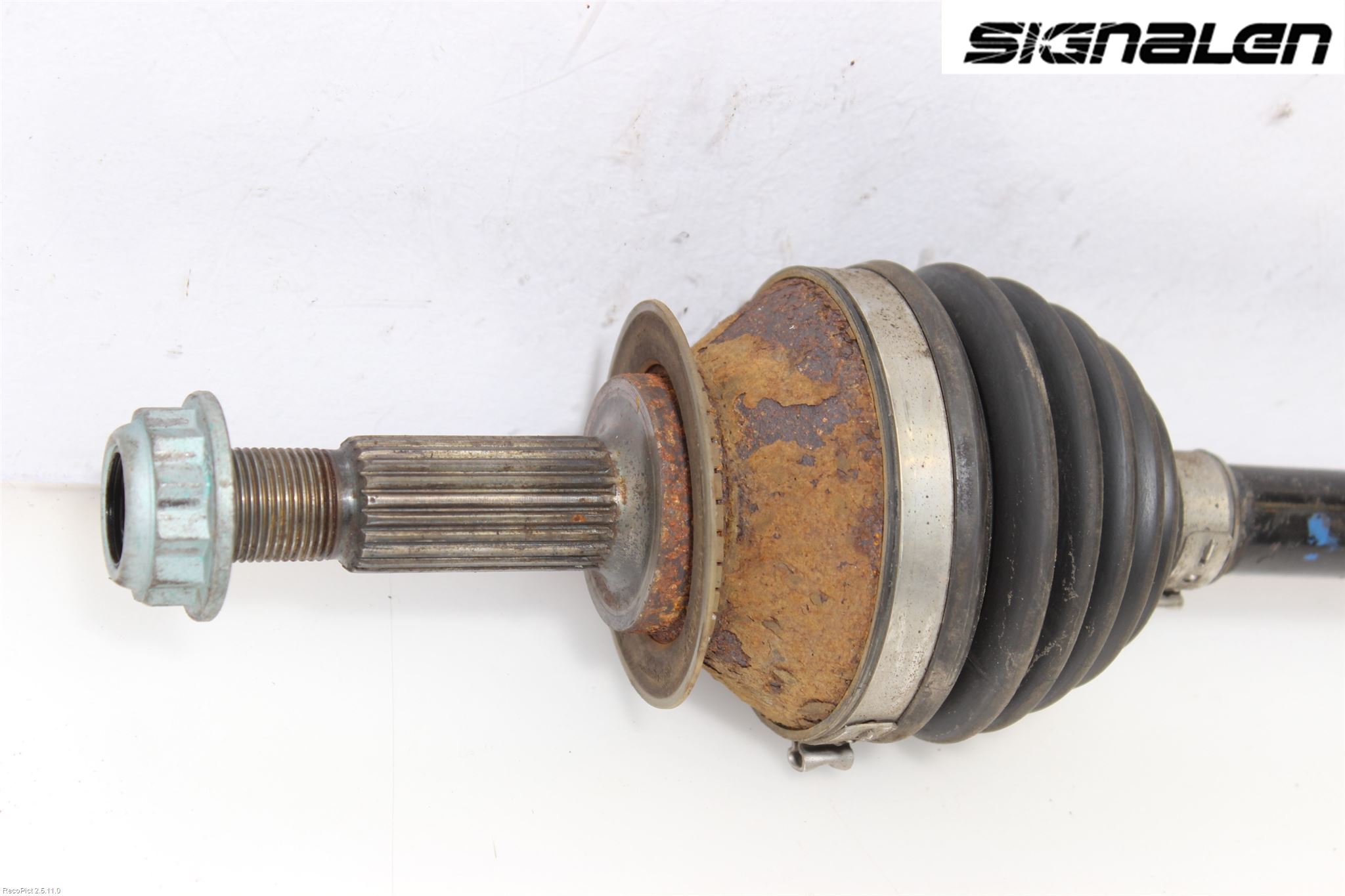 Volkswagen VW UP! / E-UP! Drivaxel Fram Vänster