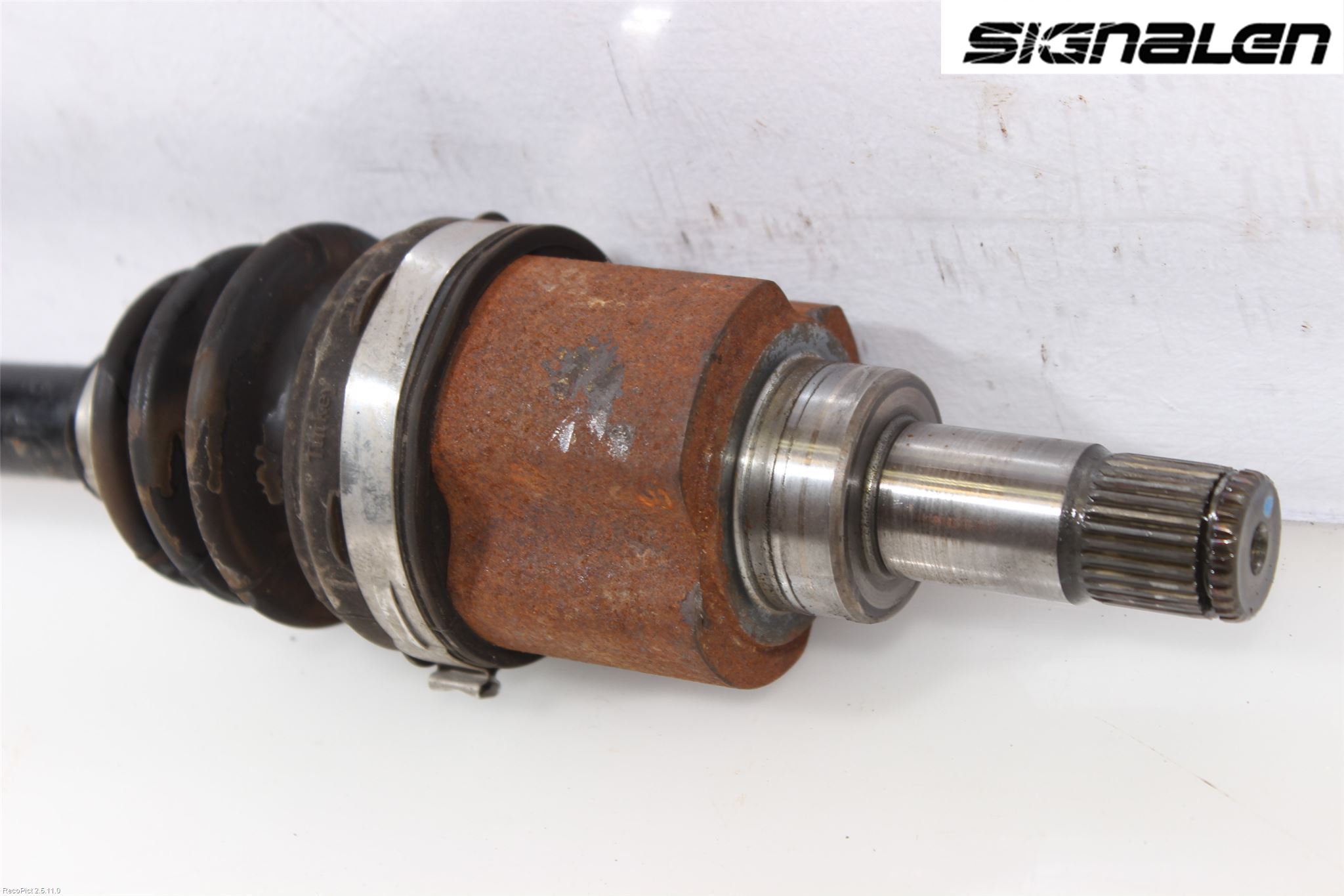 Volkswagen VW UP! / E-UP! Drivaxel Fram Vänster