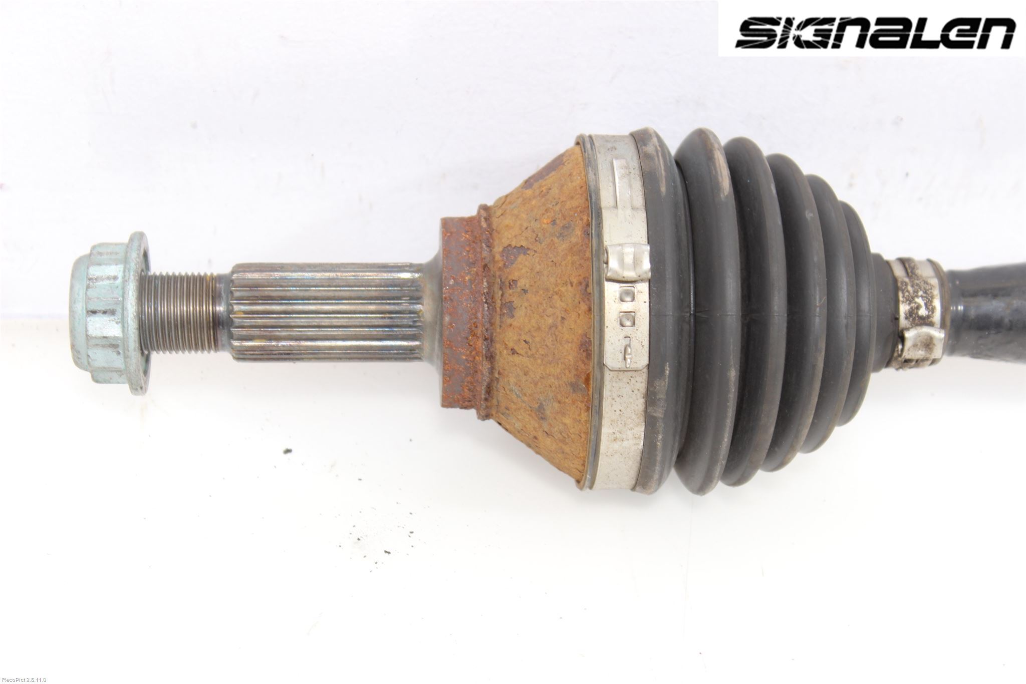 Volkswagen VW UP! / E-UP! Drivaxel Fram Höger