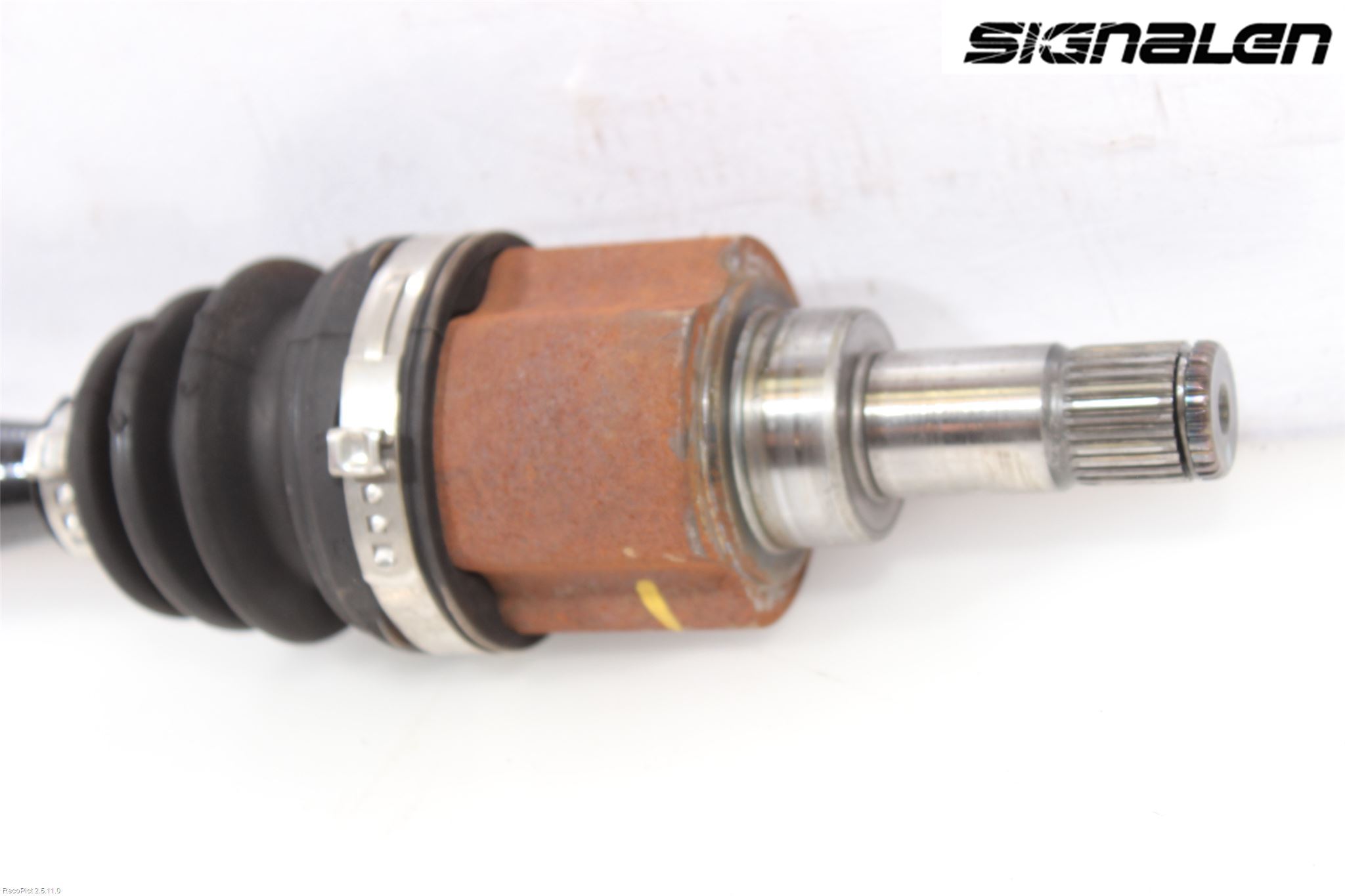 Volkswagen VW UP! / E-UP! Drivaxel Fram Höger