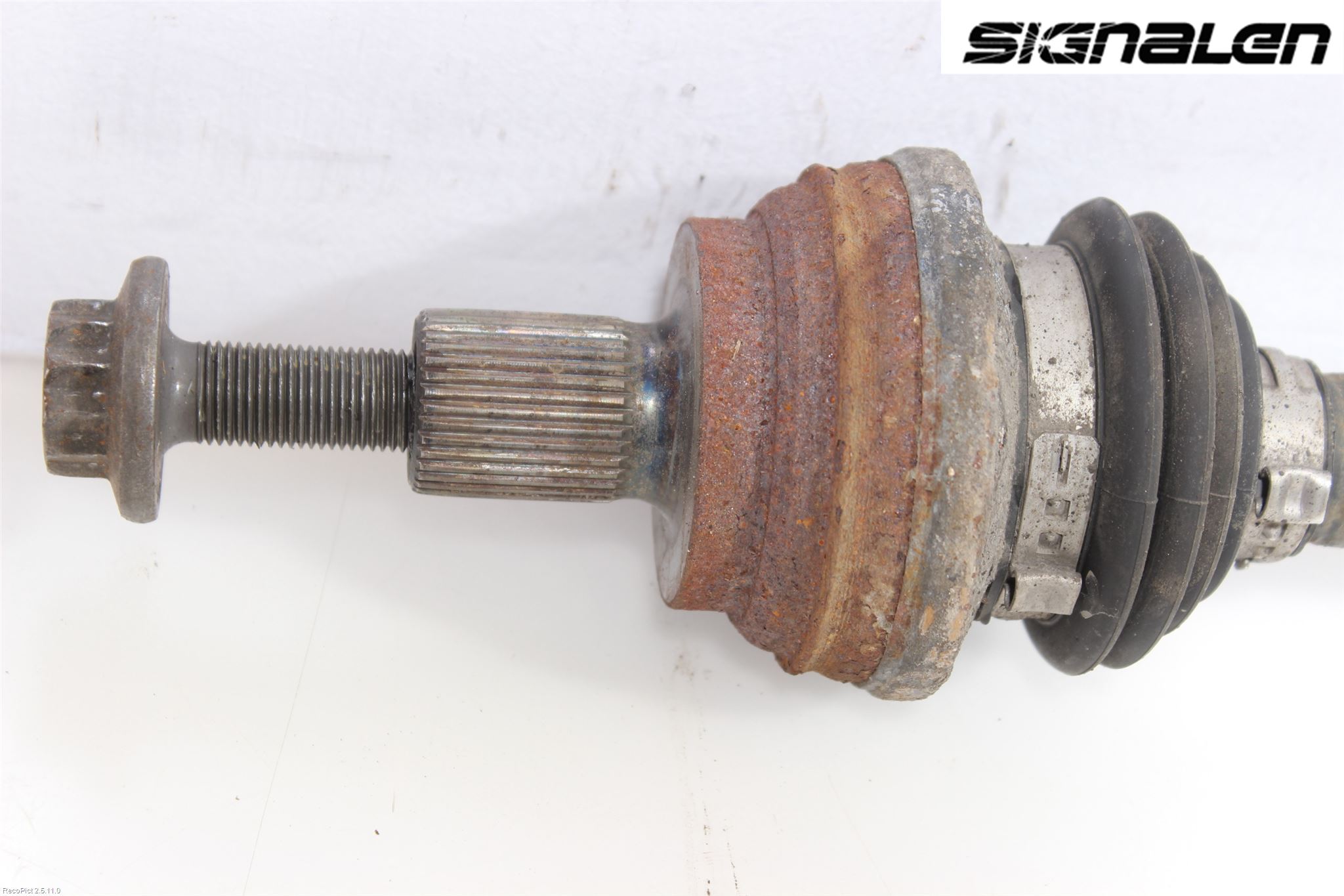 Volkswagen VW TIGUAN 07-16 Drivaxel Bak Vänster