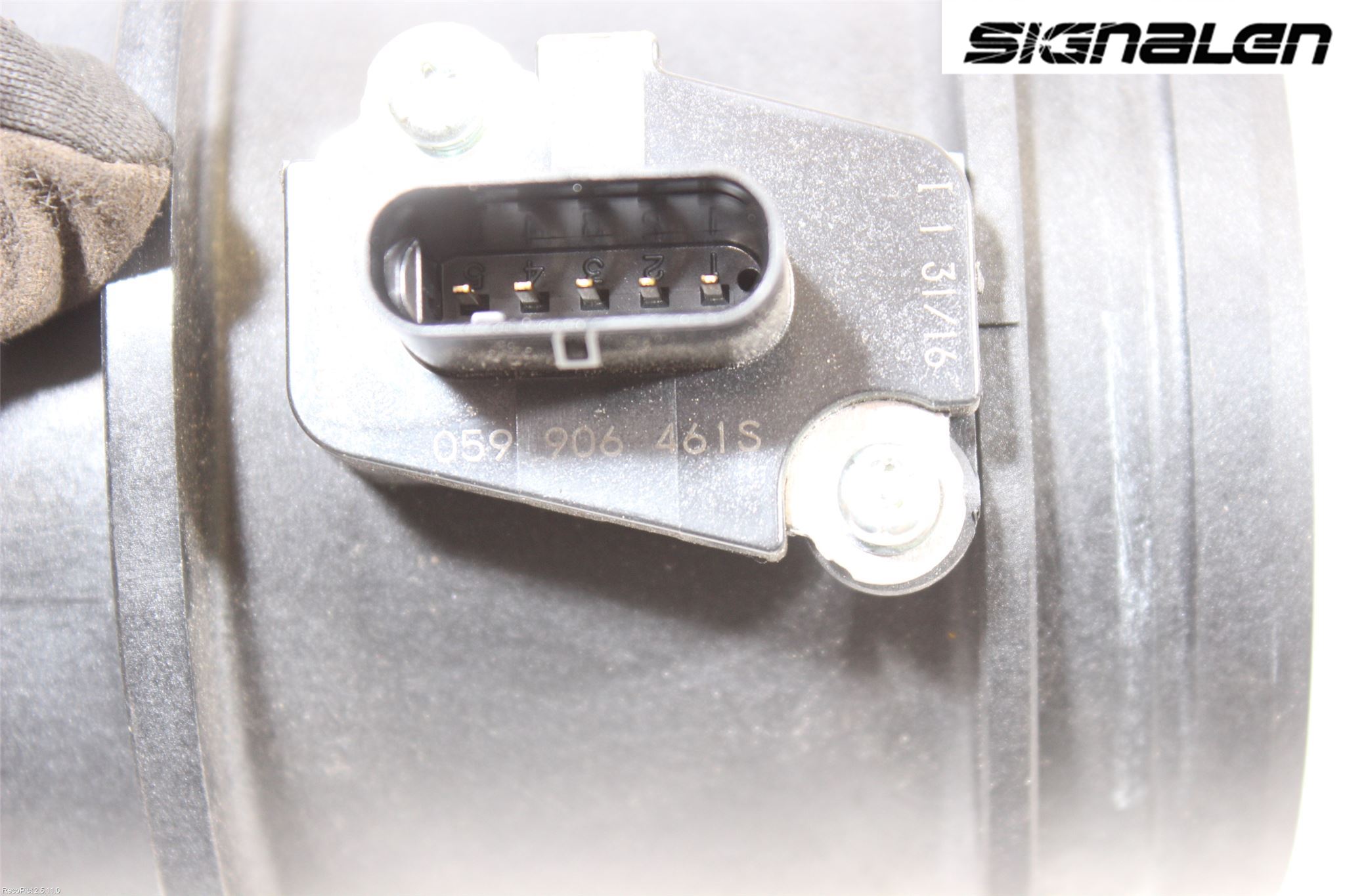 Audi A4 ALLROAD 09-16 Injluftmassamätare