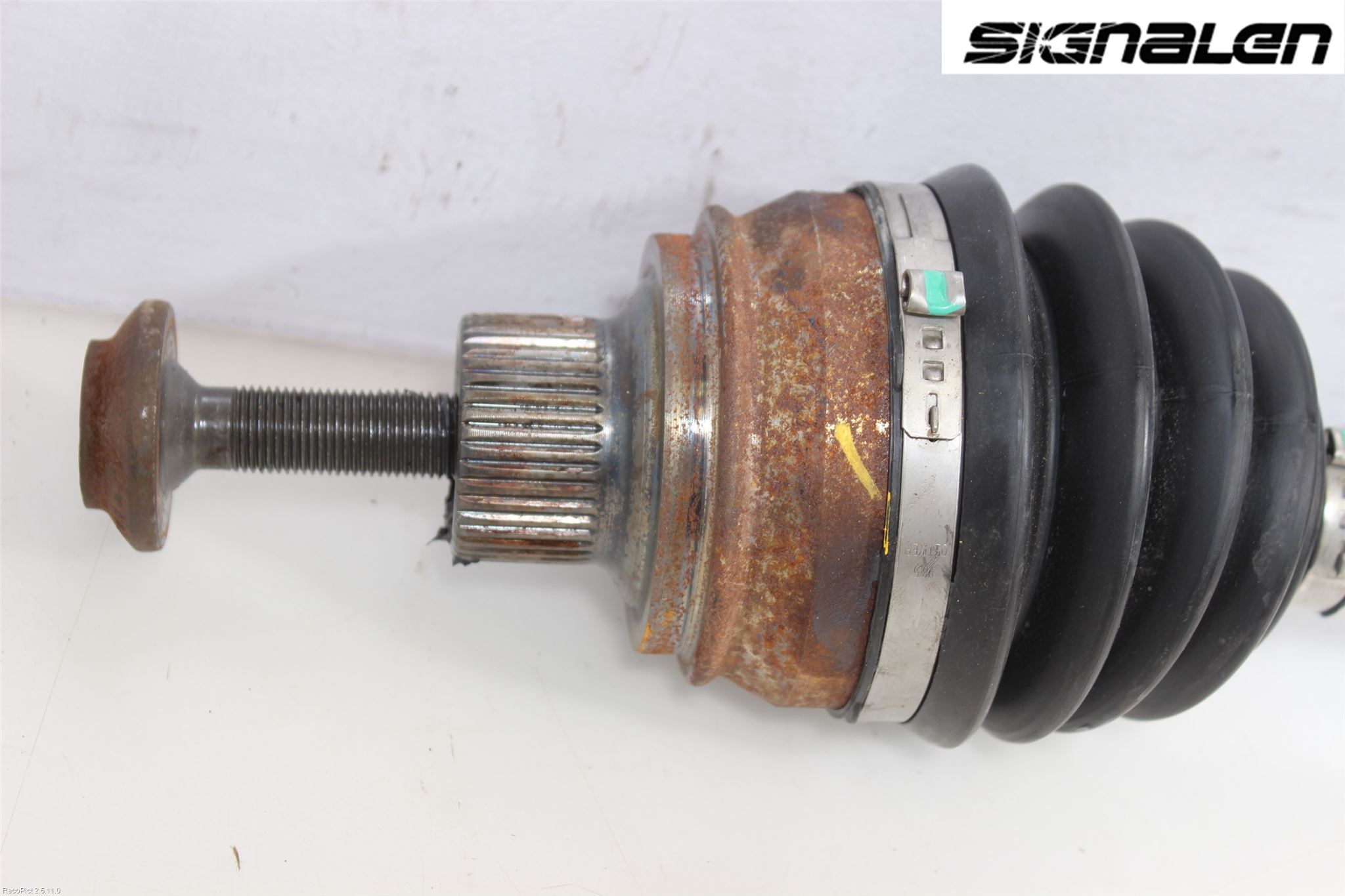 Audi A4 ALLROAD 09-16 Drivaxel Fram Vänster