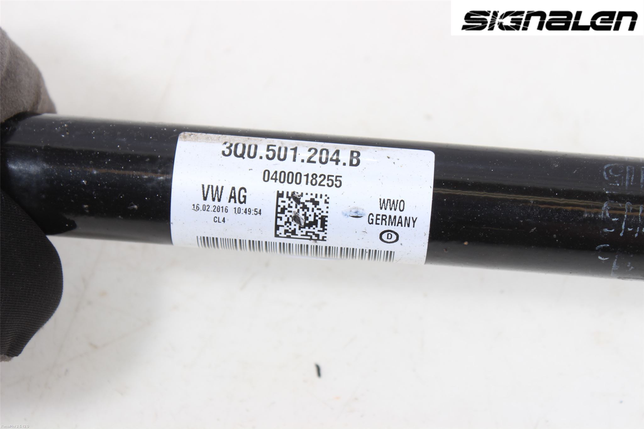 Skoda SUPERB 16-24 Drivaxel Bak Höger