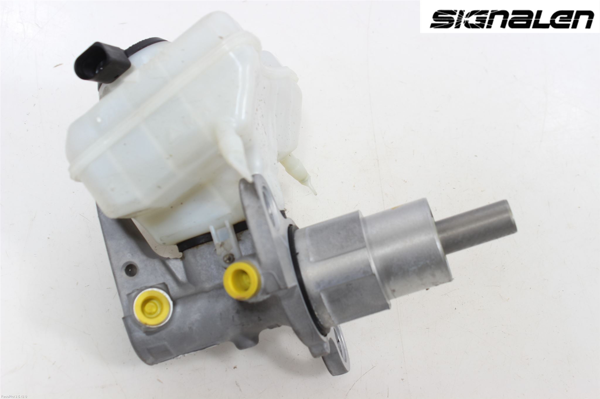 Audi A4 12-15 Broms Huvudcylinder