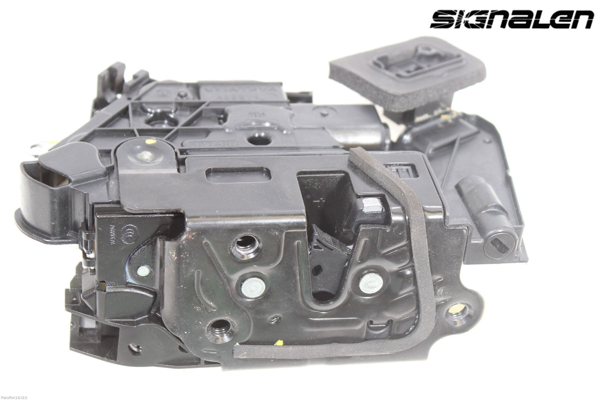 Skoda SUPERB 16-24 Låskista-Dörrlås