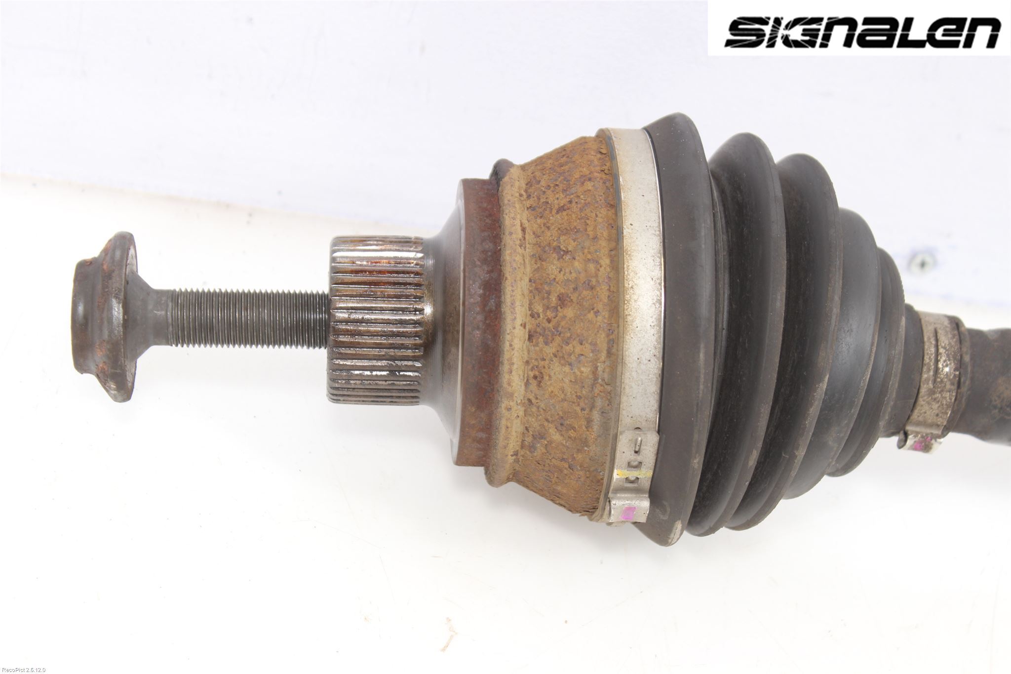 Audi A4/S4 08-11 Drivaxel Fram Höger
