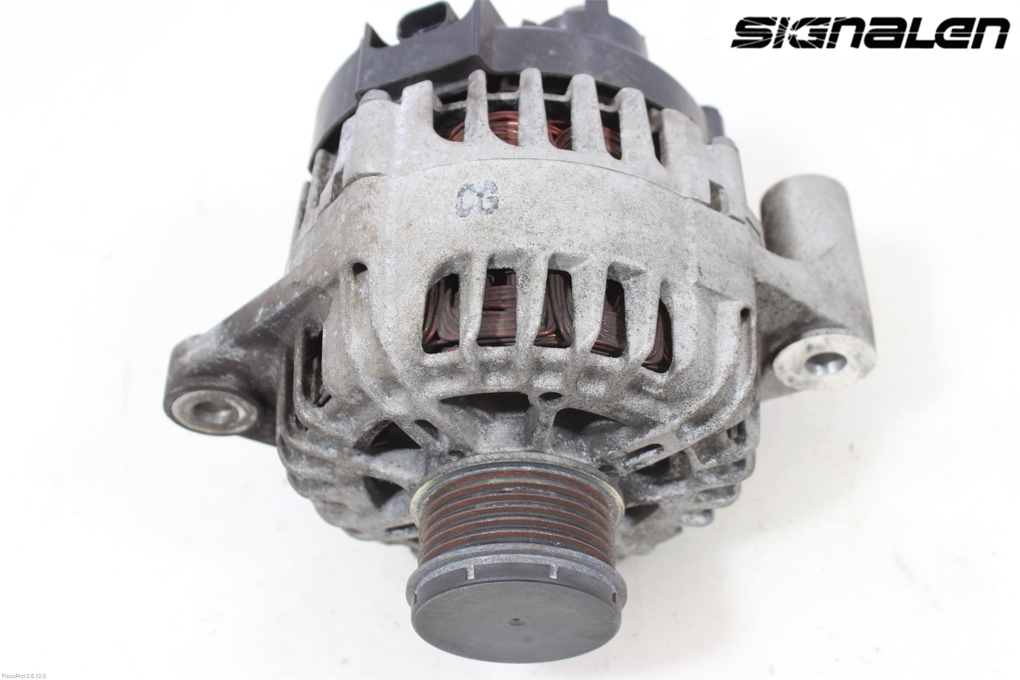 Opel INSIGNIA 09-16 Generator