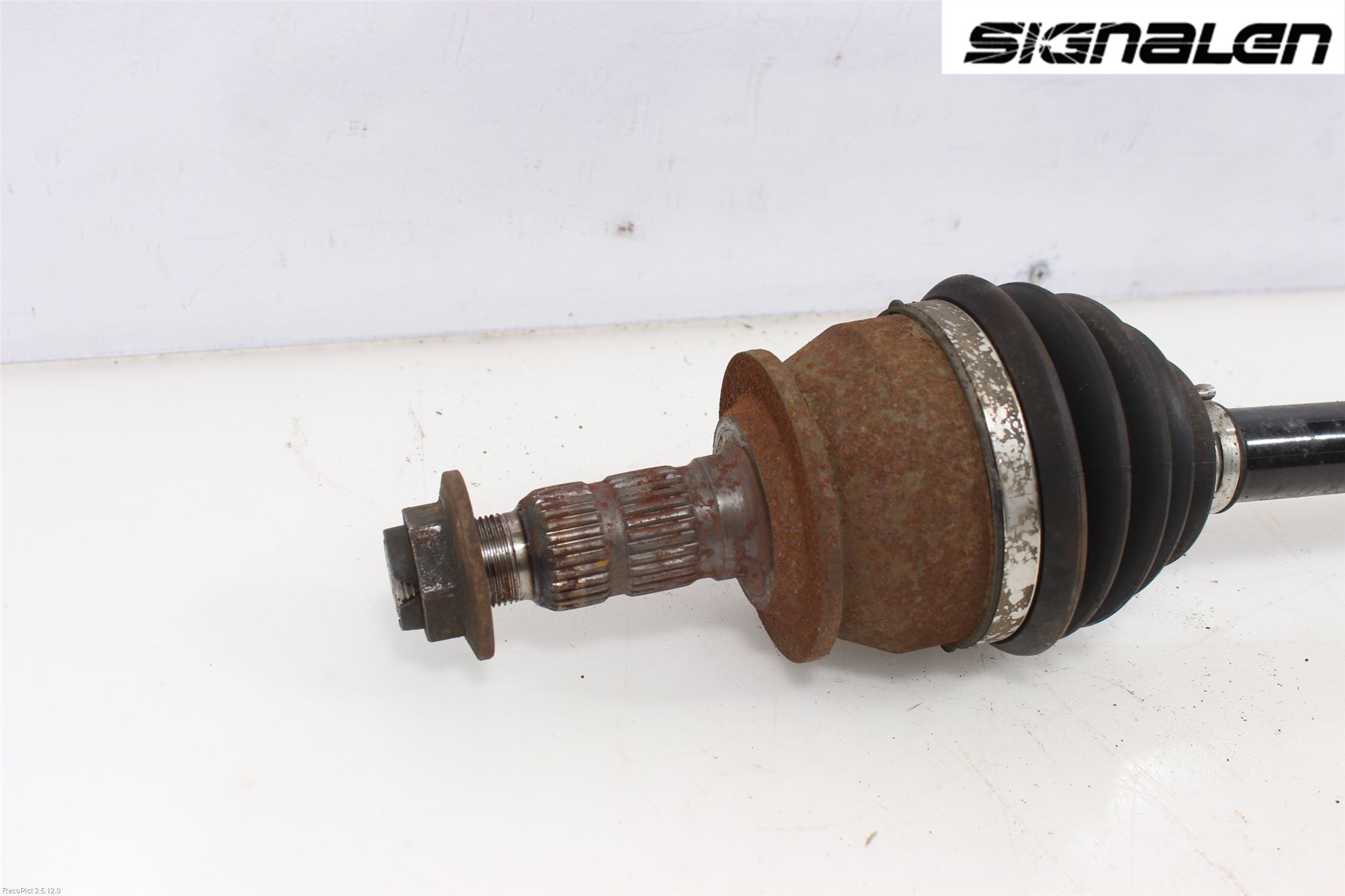 Opel INSIGNIA 09-16 Drivaxel Fram Vänster