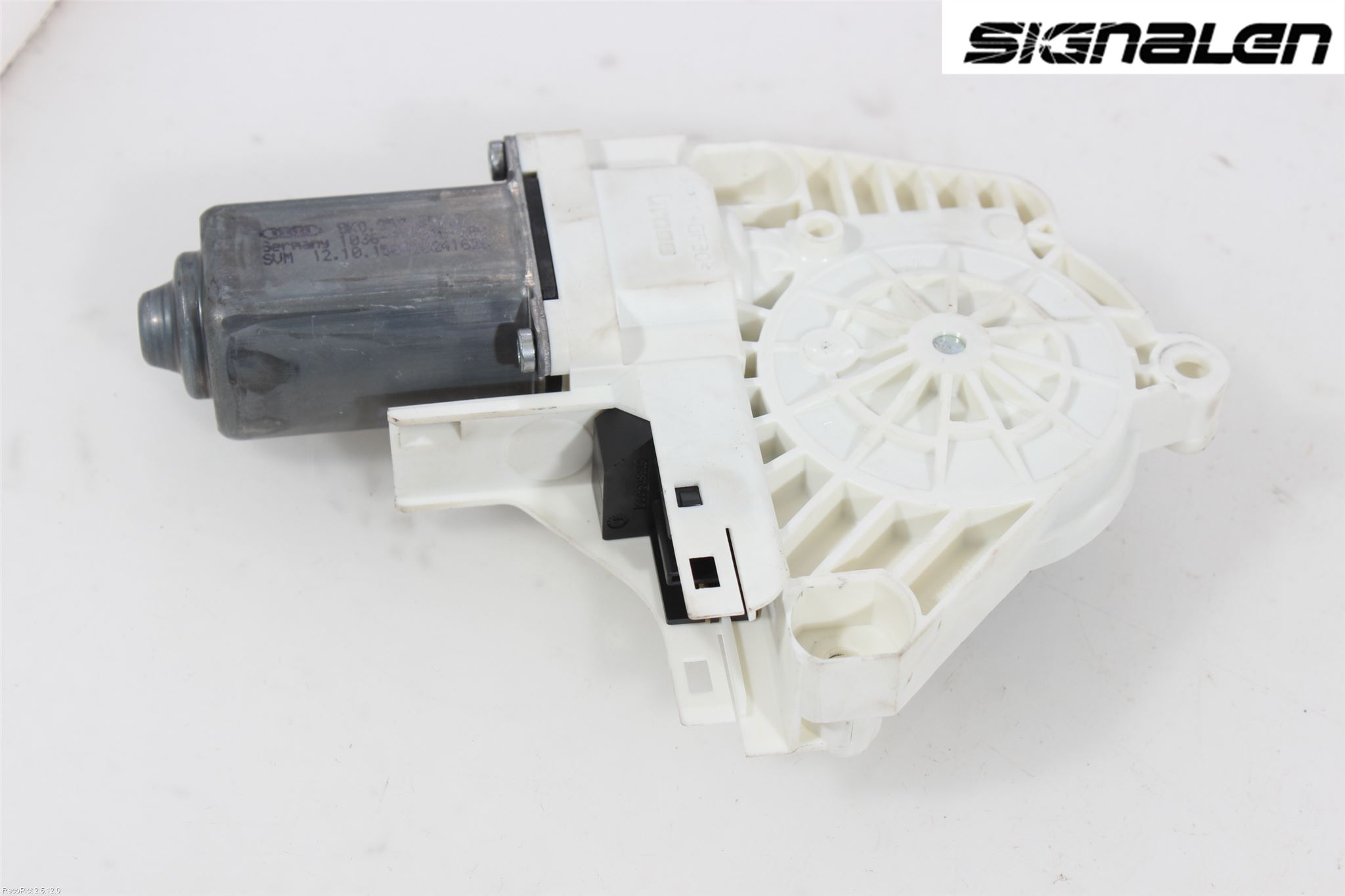 Audi A6 ALLROAD 12-18 Fönsterhissmotor