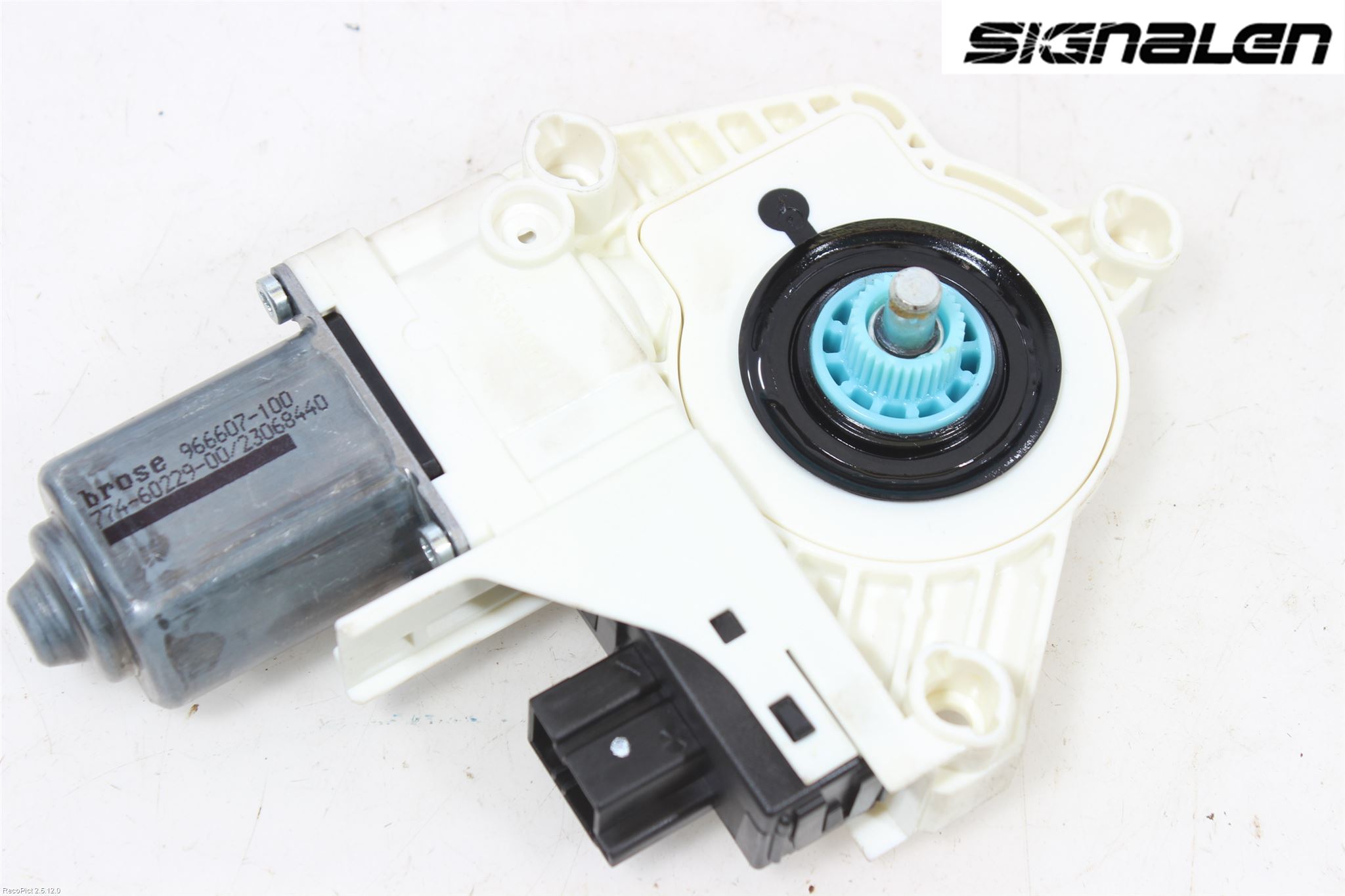 Audi A4/S4 08-11 Fönsterhissmotor