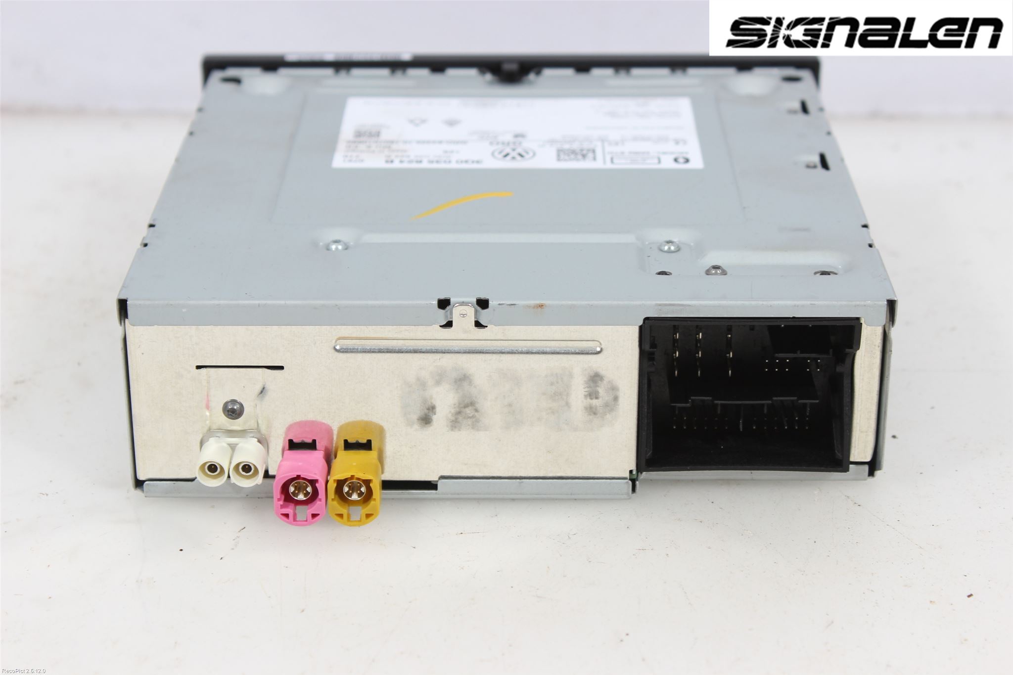 Volkswagen VW PASSAT 15-19 Radio