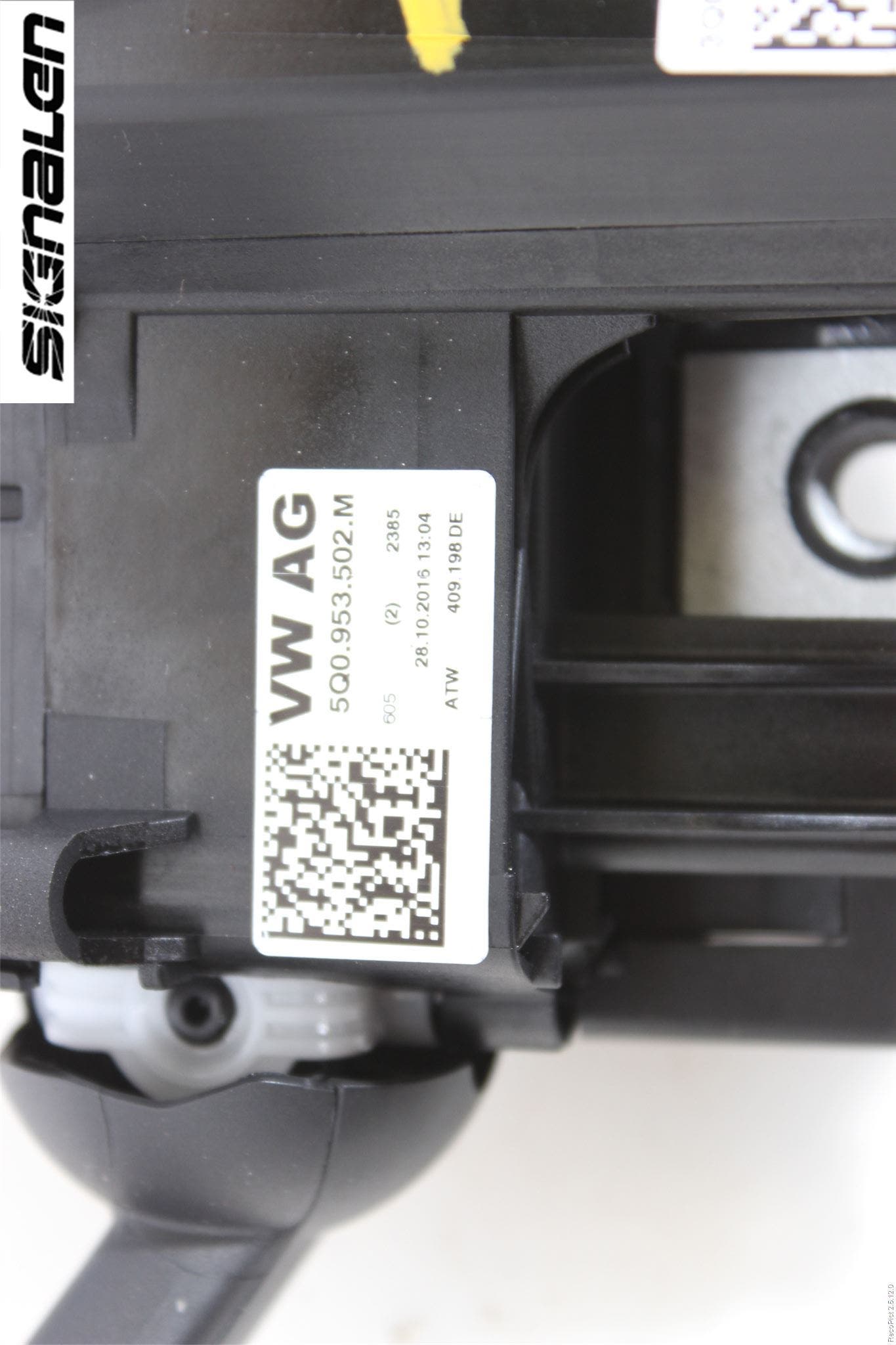 Volkswagen VW PASSAT 15-19 Spakcentral