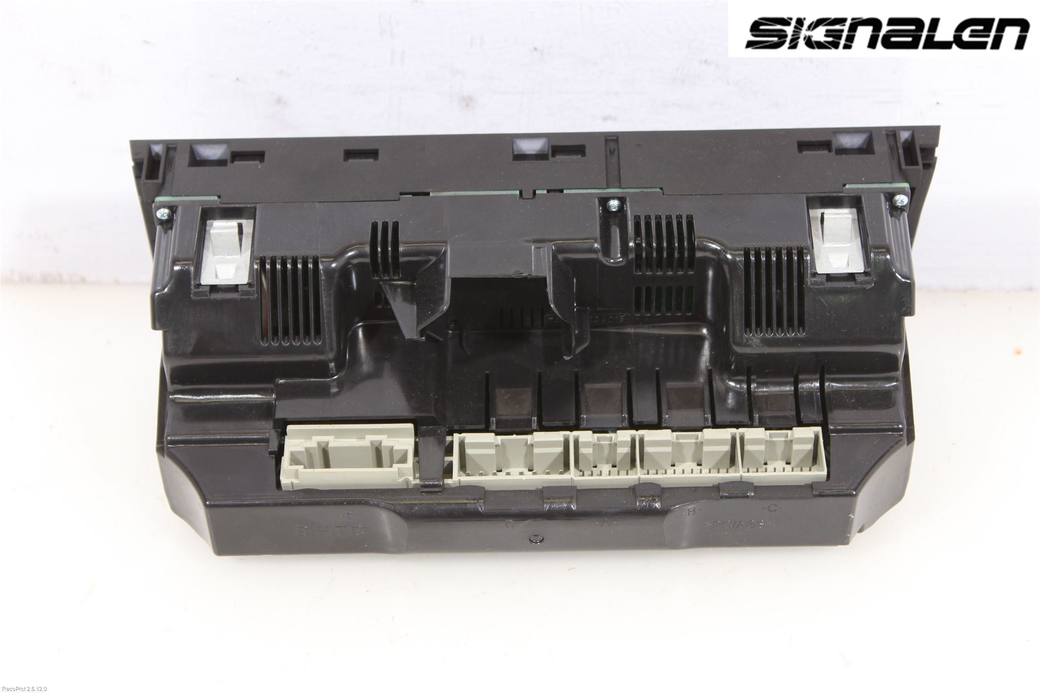 Audi A6/S6     05-11 Ac Styrenhet Ac Manöveren