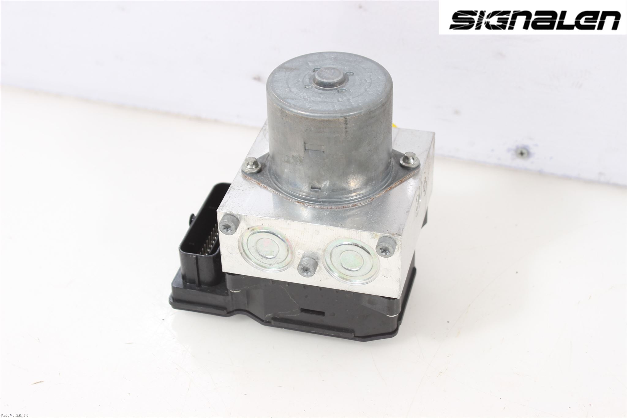 Volkswagen VW PASSAT 11-14 Abs Hydraulaggregat