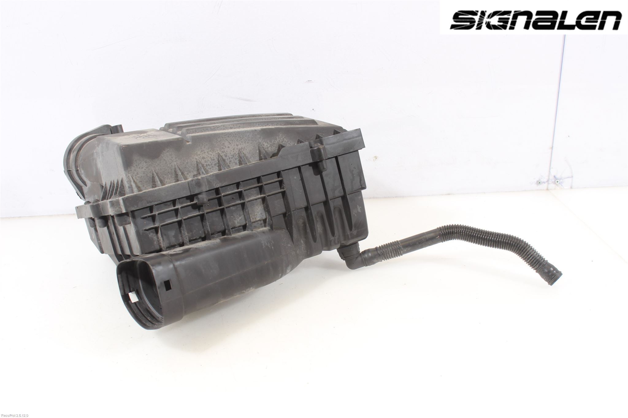 Volkswagen VW PASSAT 11-14 Luftrenare