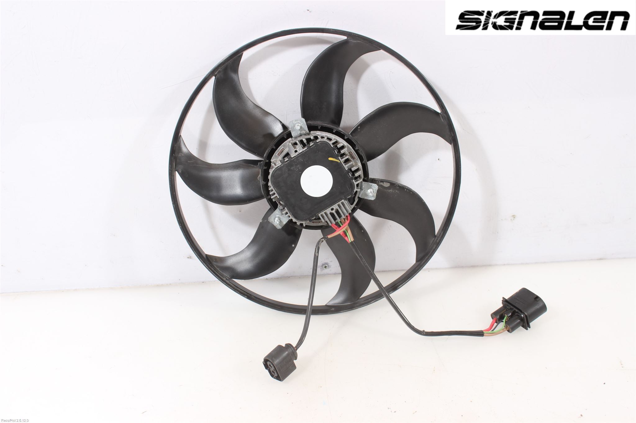 Volkswagen VW PASSAT 11-14 Kylfläkt El