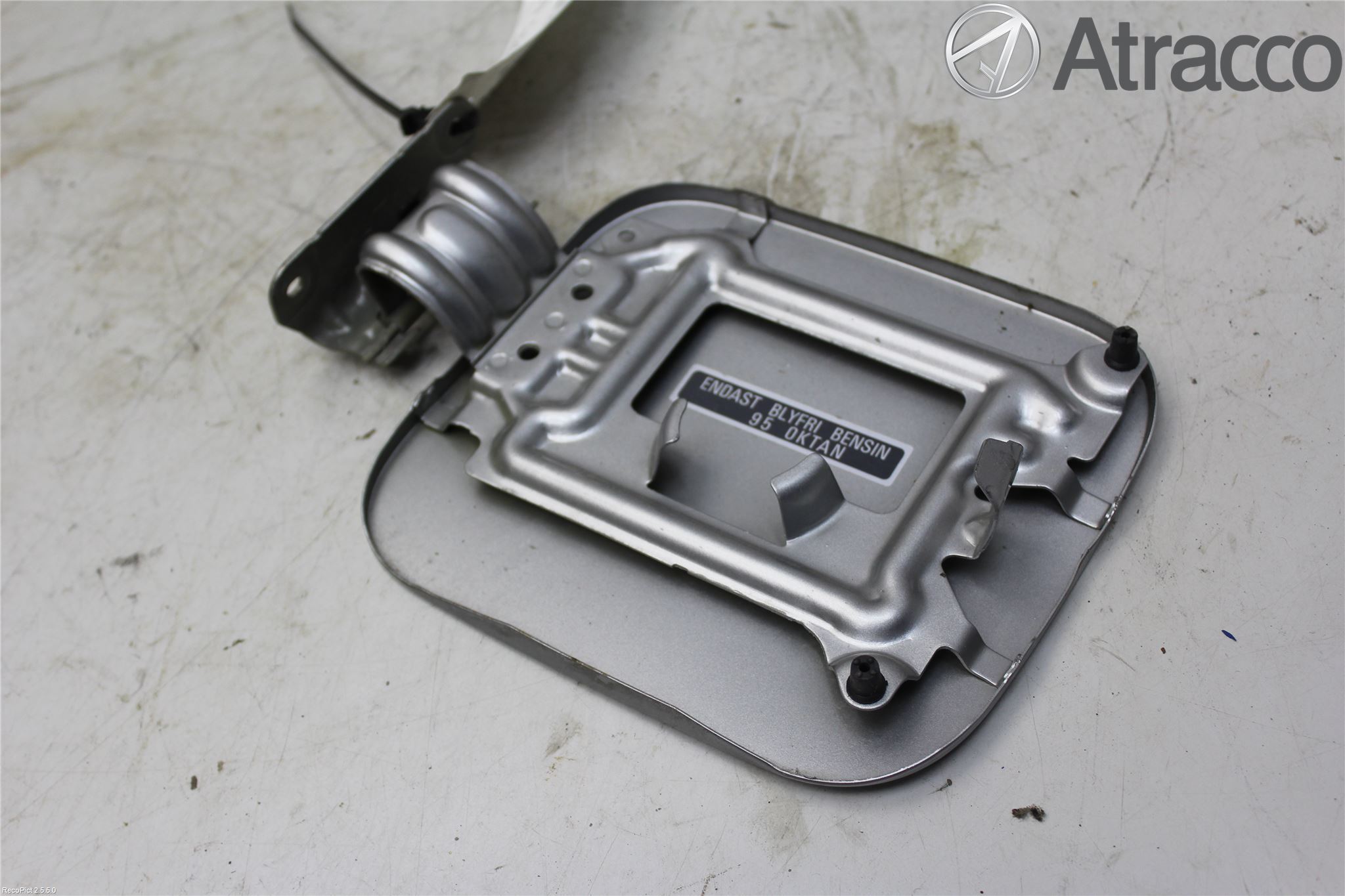 Nissan QASHQAI   07-10 Tanklucka