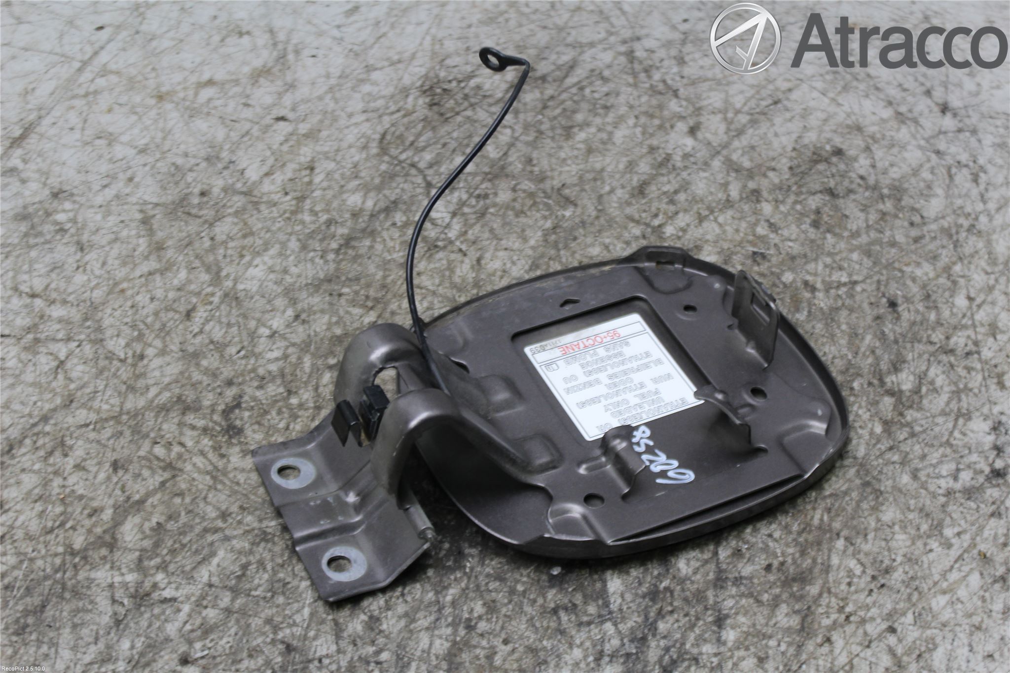 Mitsubishi OUTLANDER 07-12 Tanklucka