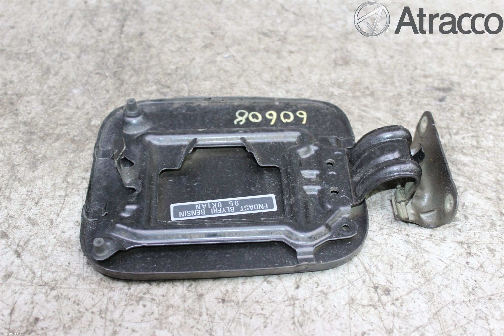 Nissan QASHQAI   07-10 Tanklucka