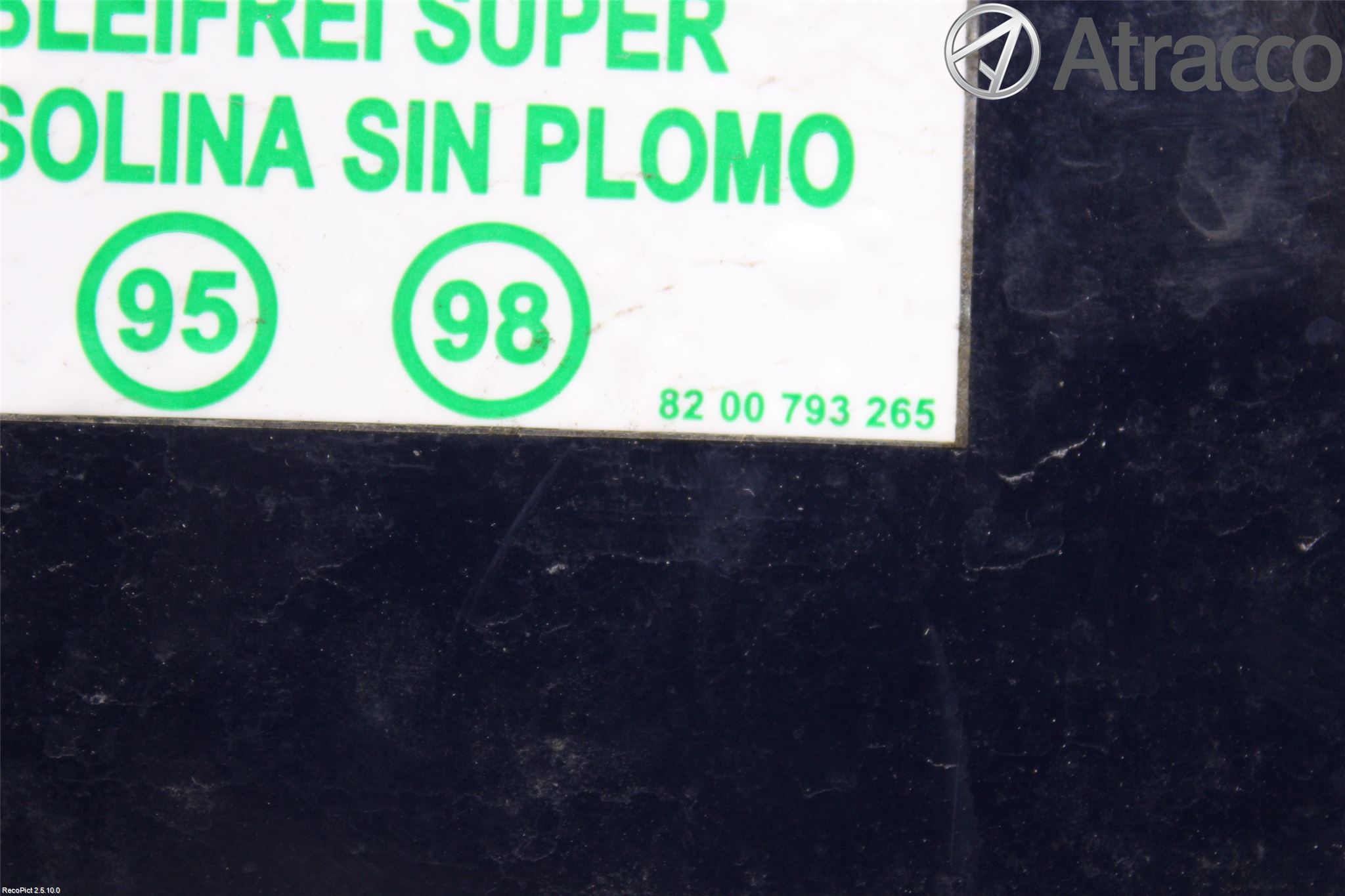 Dacia SANDERO 09-13 Tanklucka