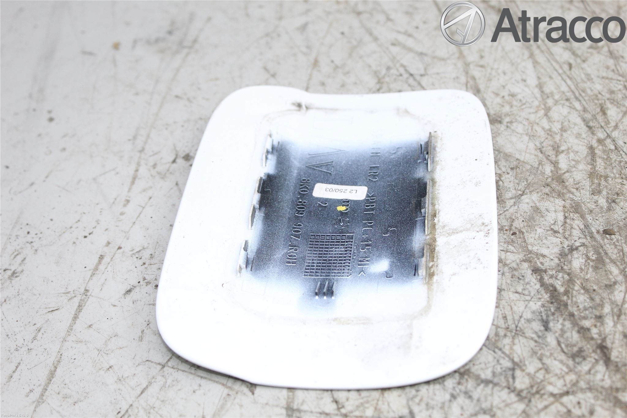 Audi A4/S4 08-11 Tanklucka