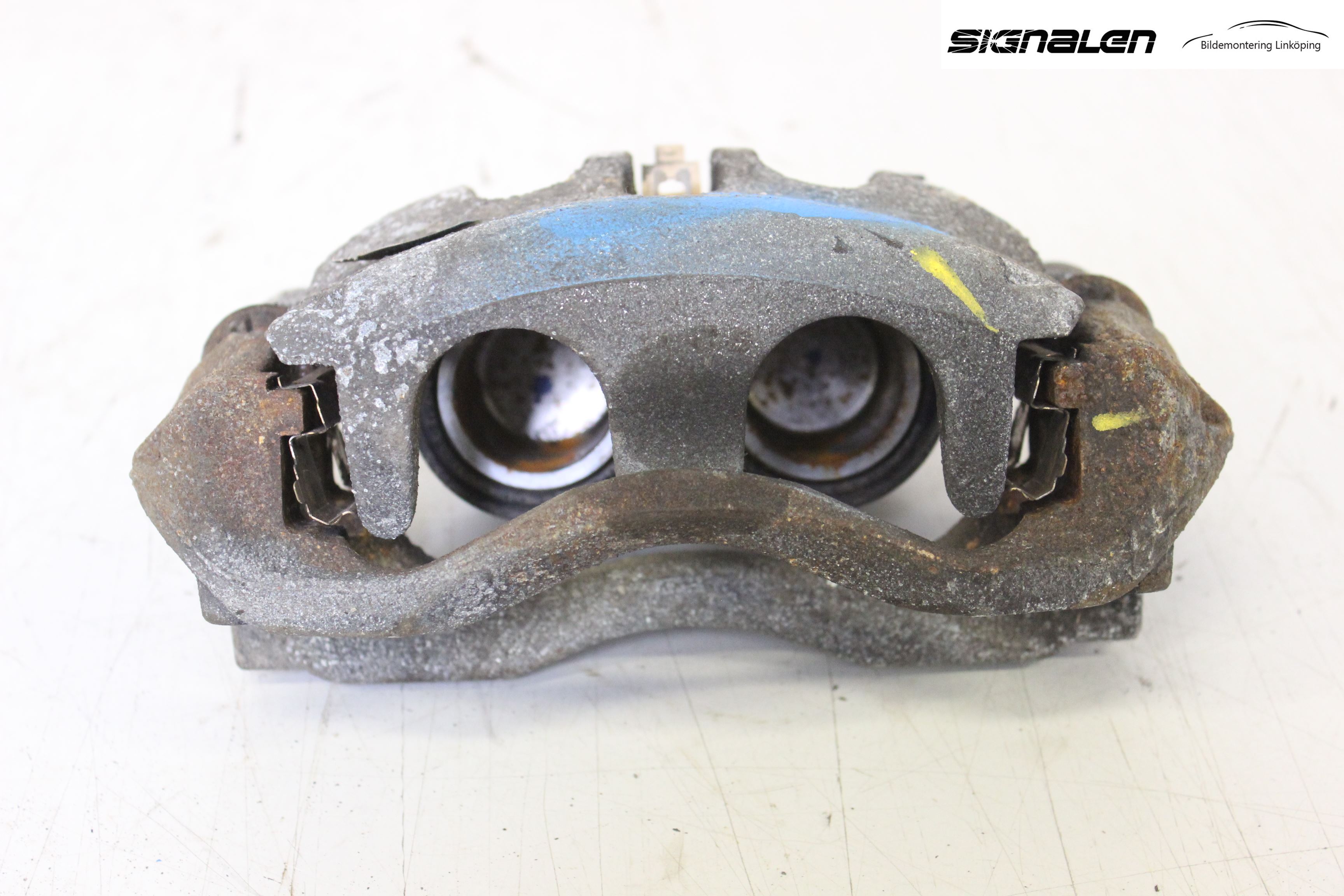 Iveco DAILY 14->> Bromsok Fram Höger