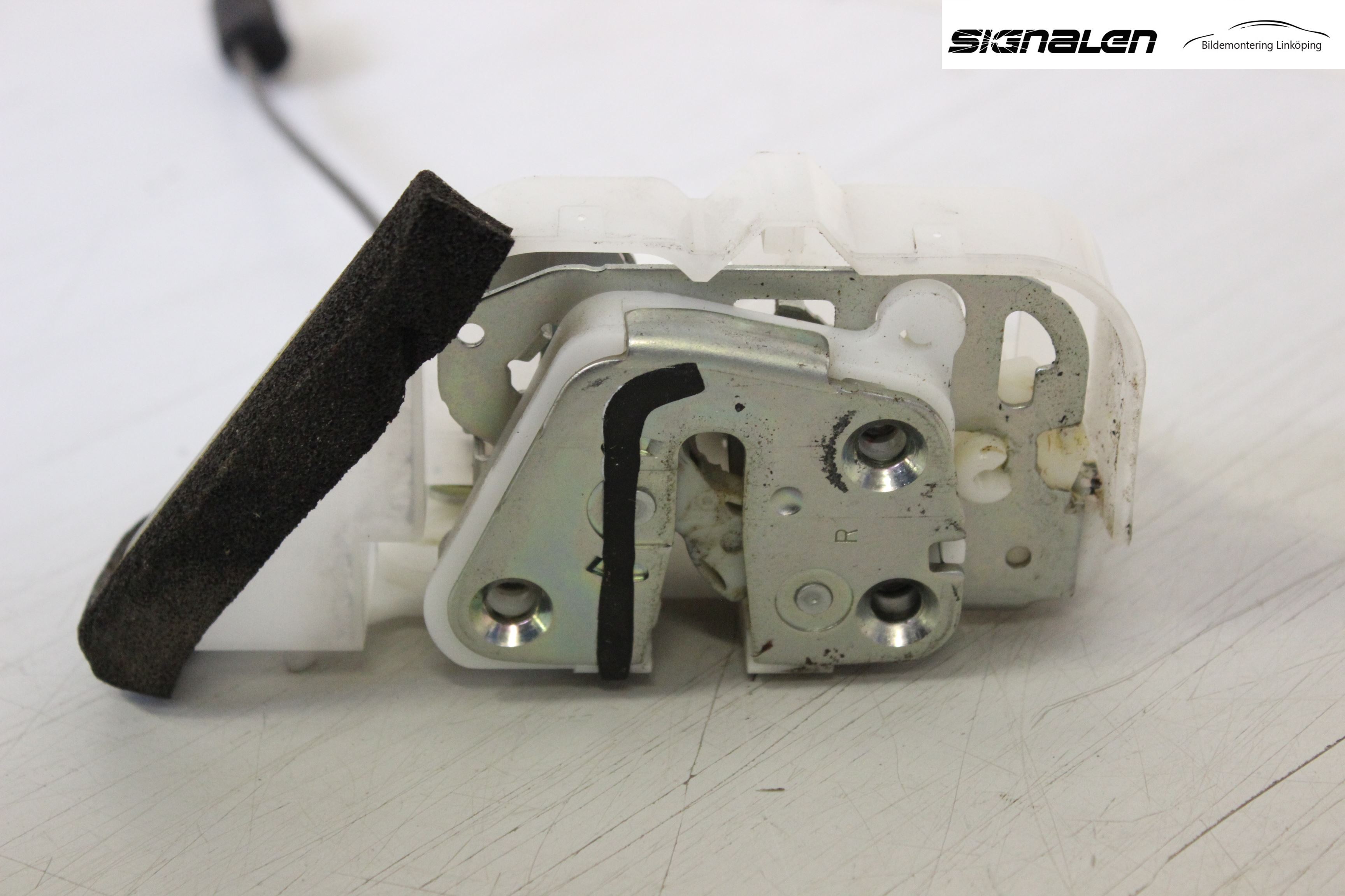 Subaru IMPREZA III 08-11 Låskista-Dörrlås